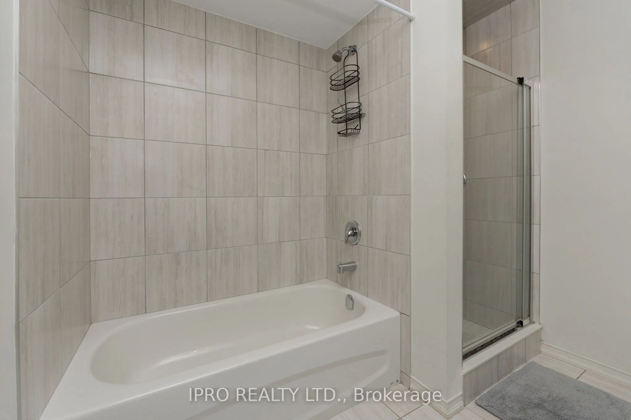 25 Elliot Street E #2