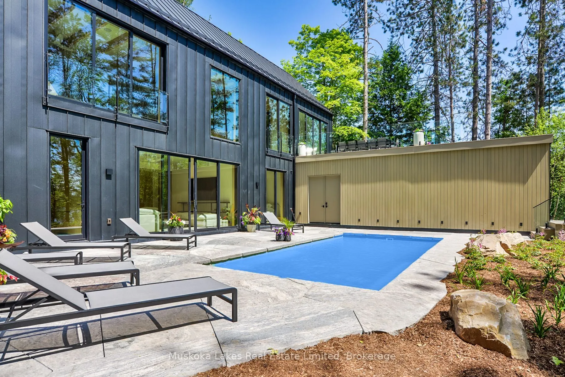 1074 Woodington Road