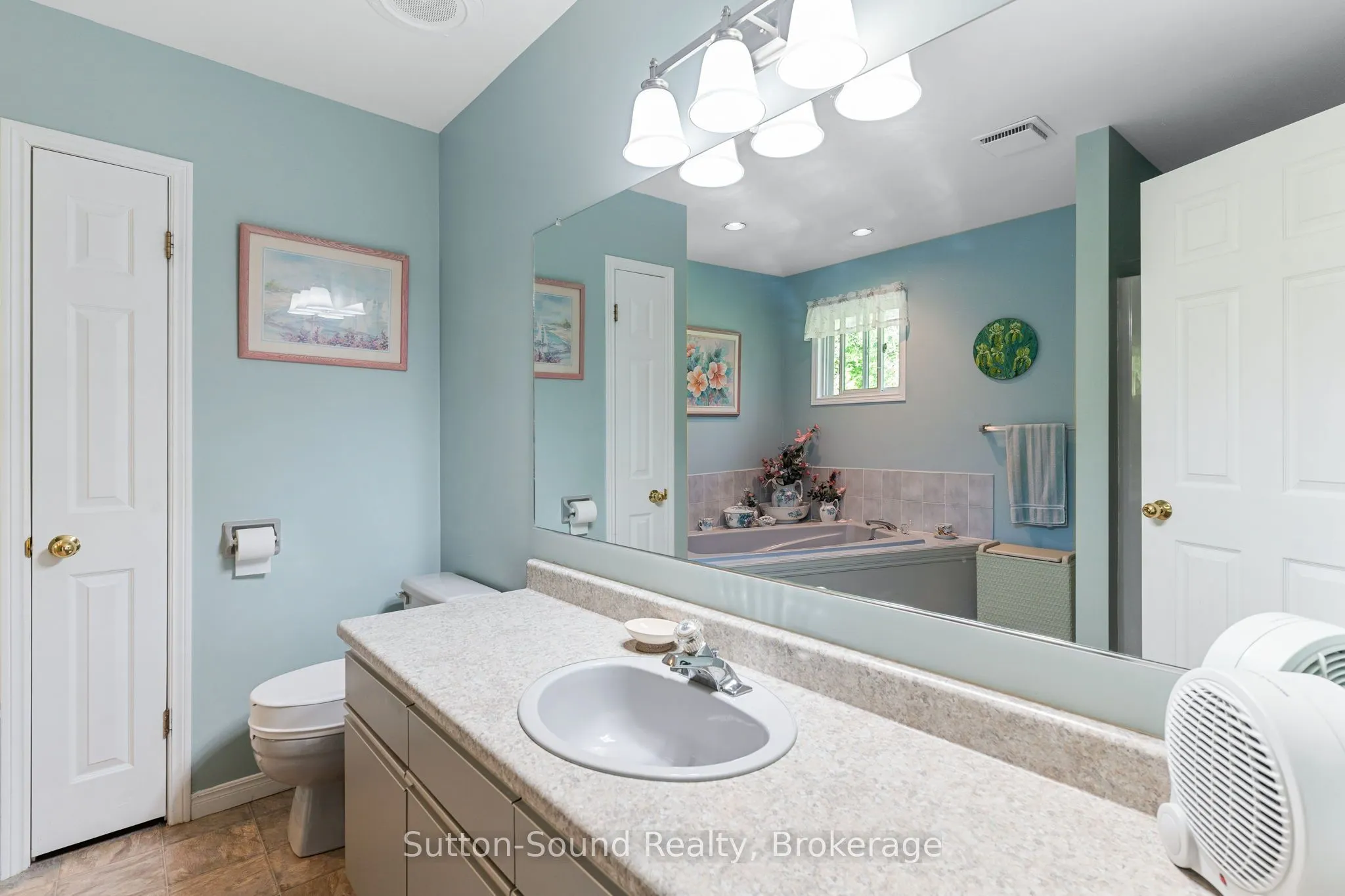 168 Balmy Beach Road