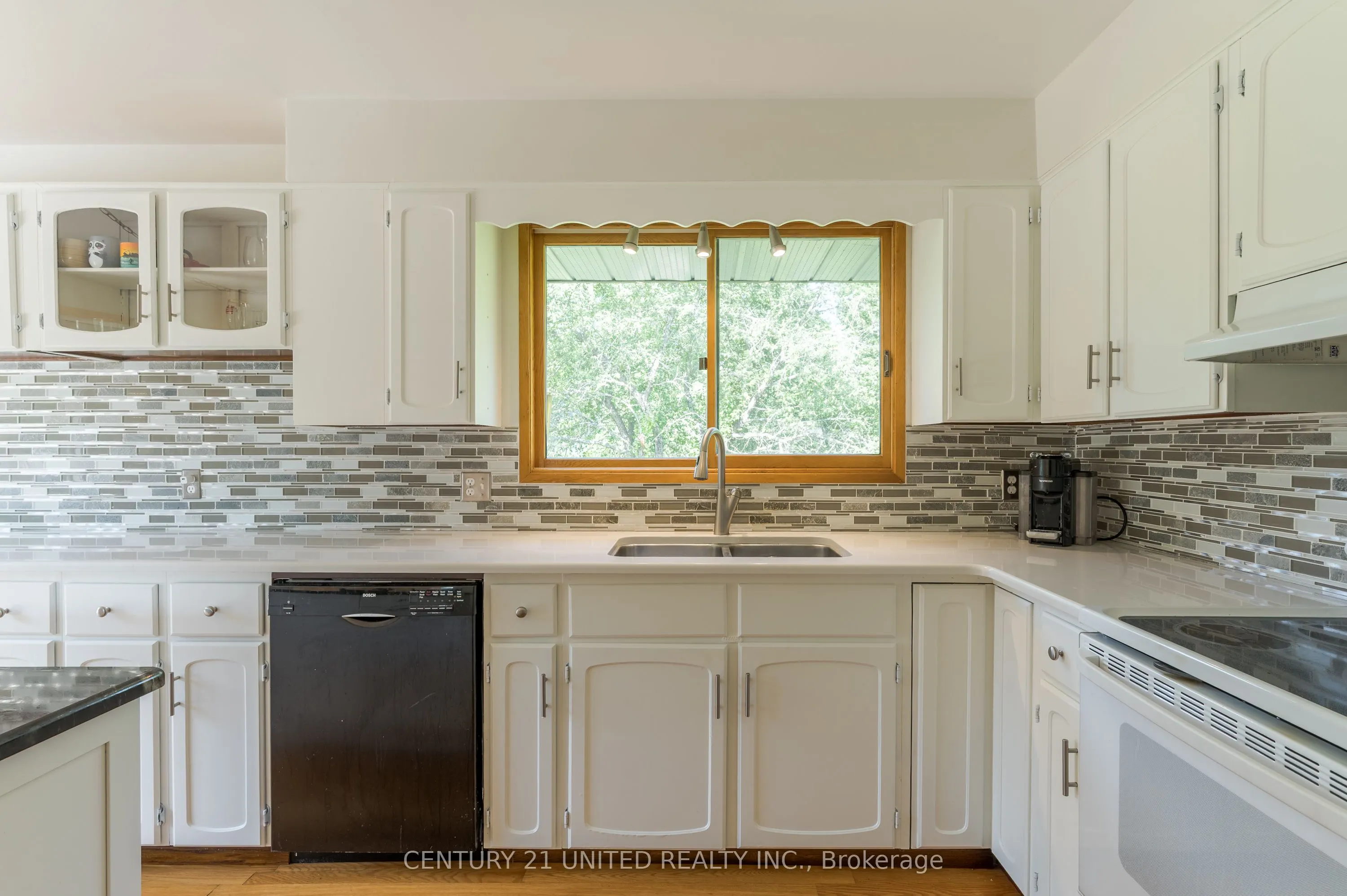 1496 Bradfield Road