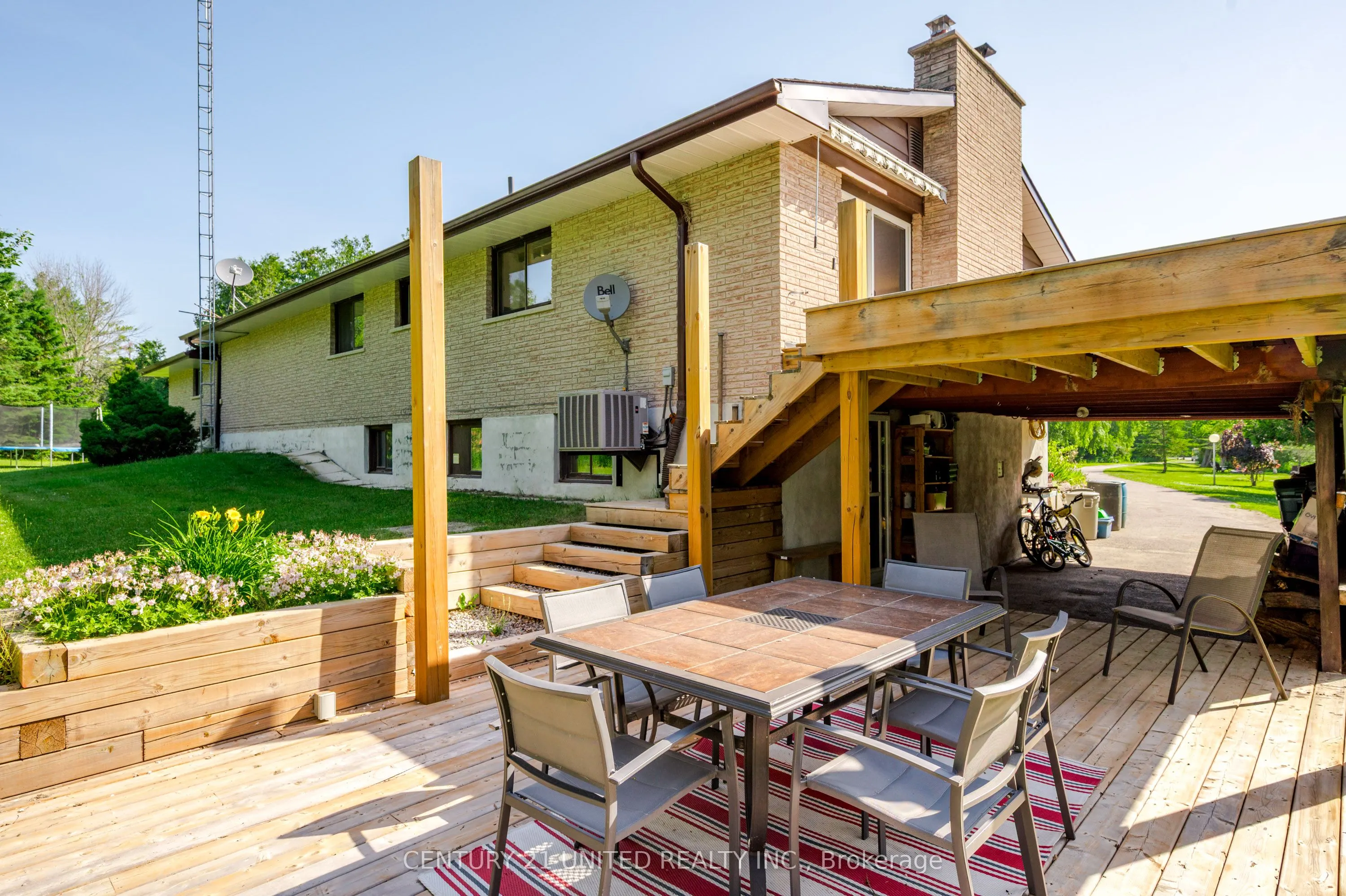 1496 Bradfield Road