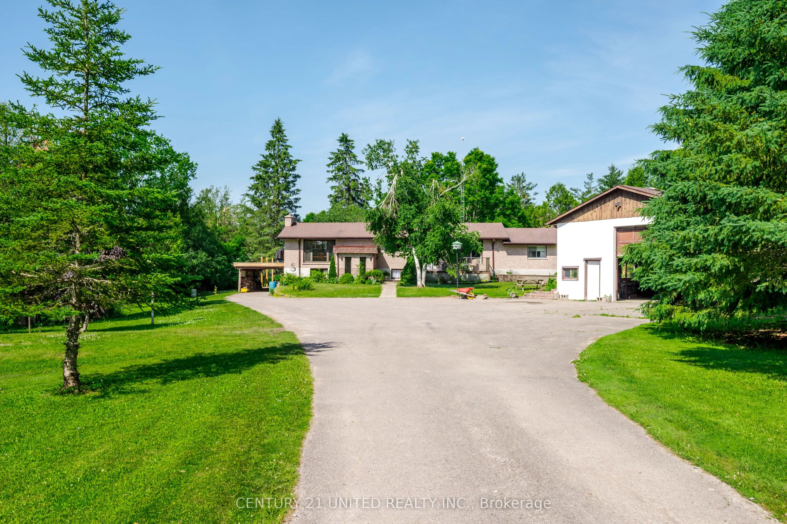 1496 Bradfield Road