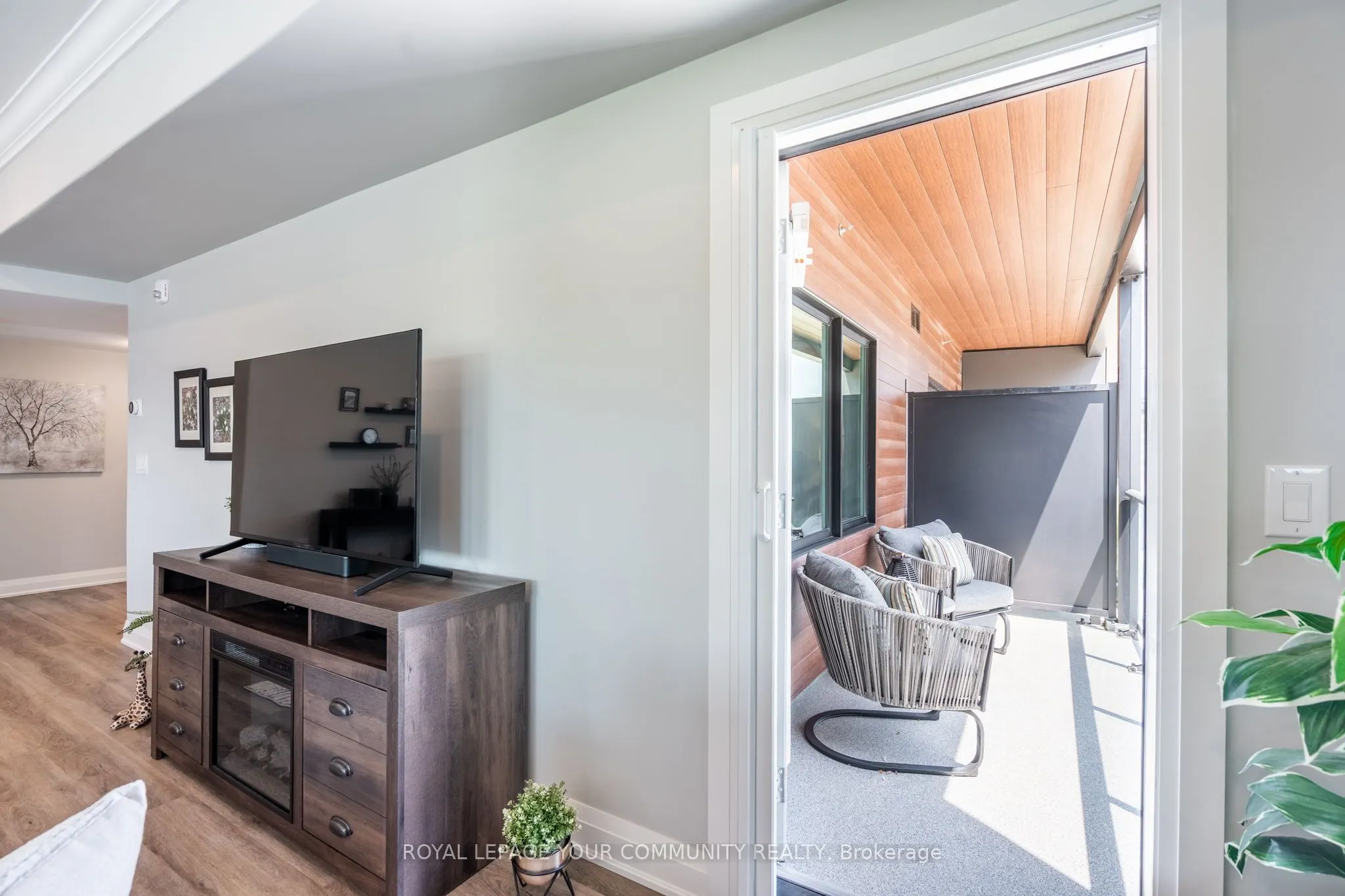 120 Summersides Boulevard, #103