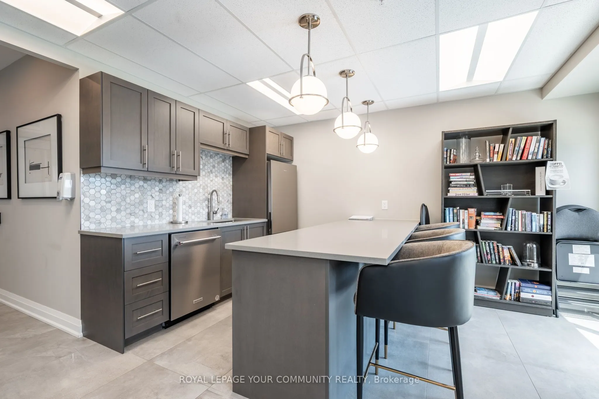 120 Summersides Boulevard, #103