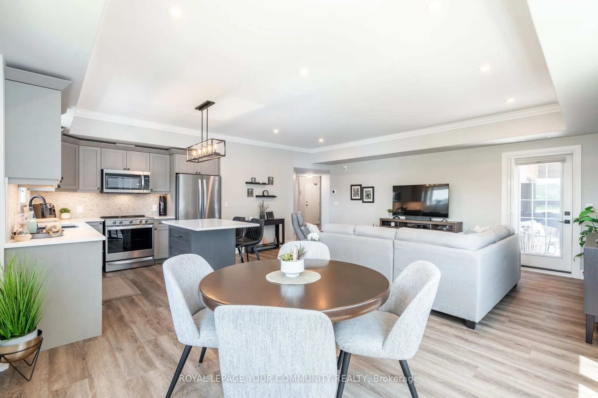 120 Summersides Boulevard, #103