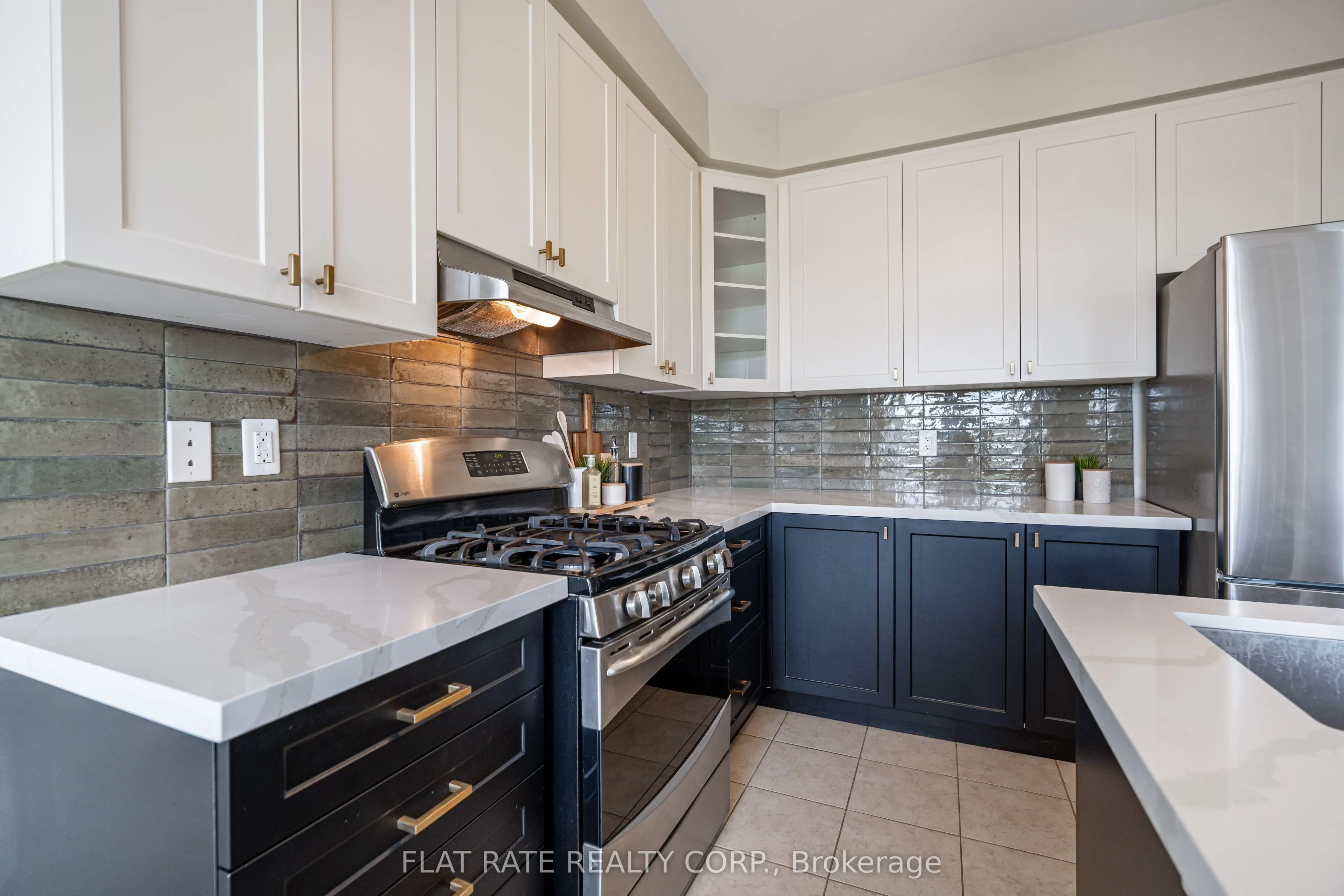 32 Paul Rexe Boulevard