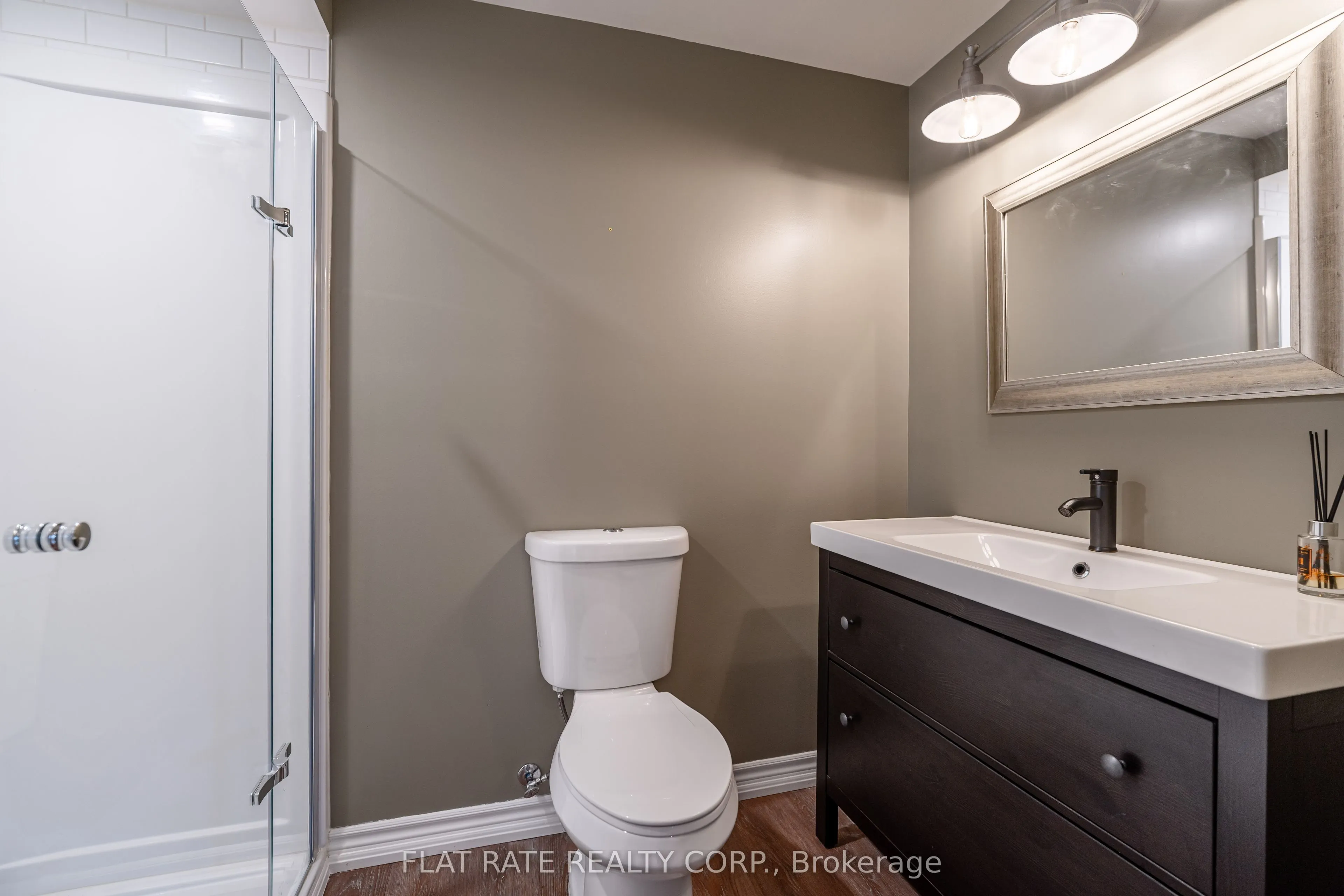 32 Paul Rexe Boulevard