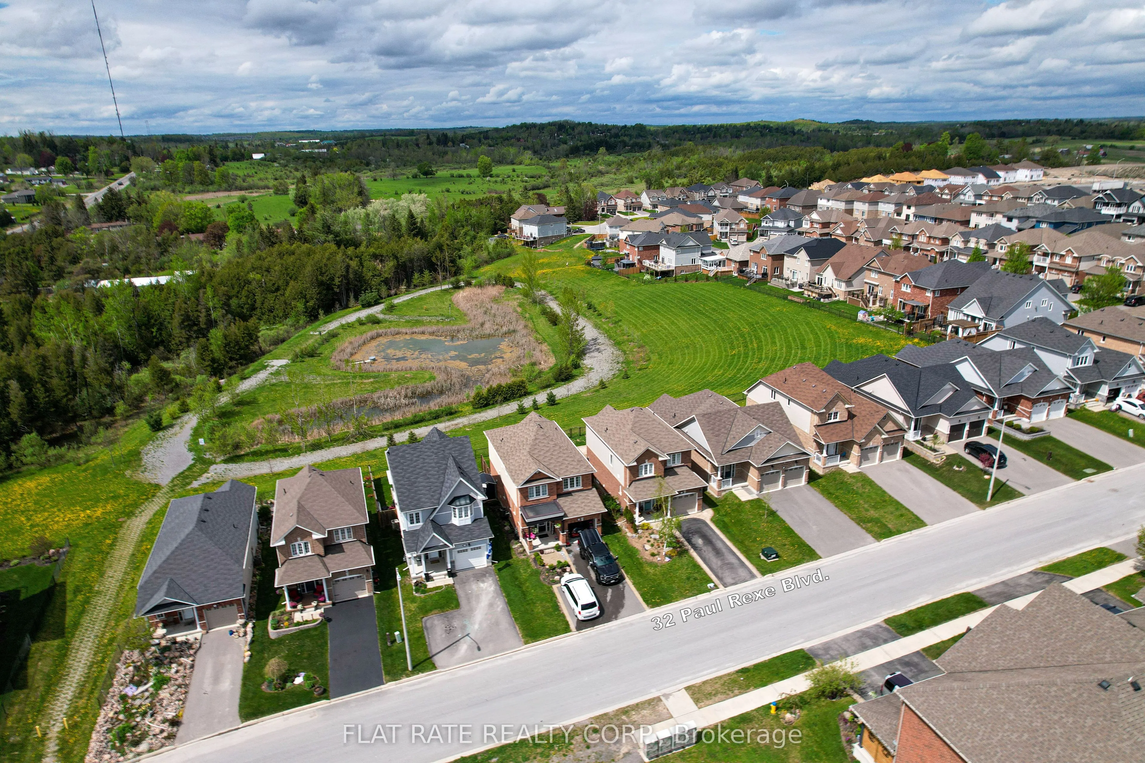 32 Paul Rexe Boulevard