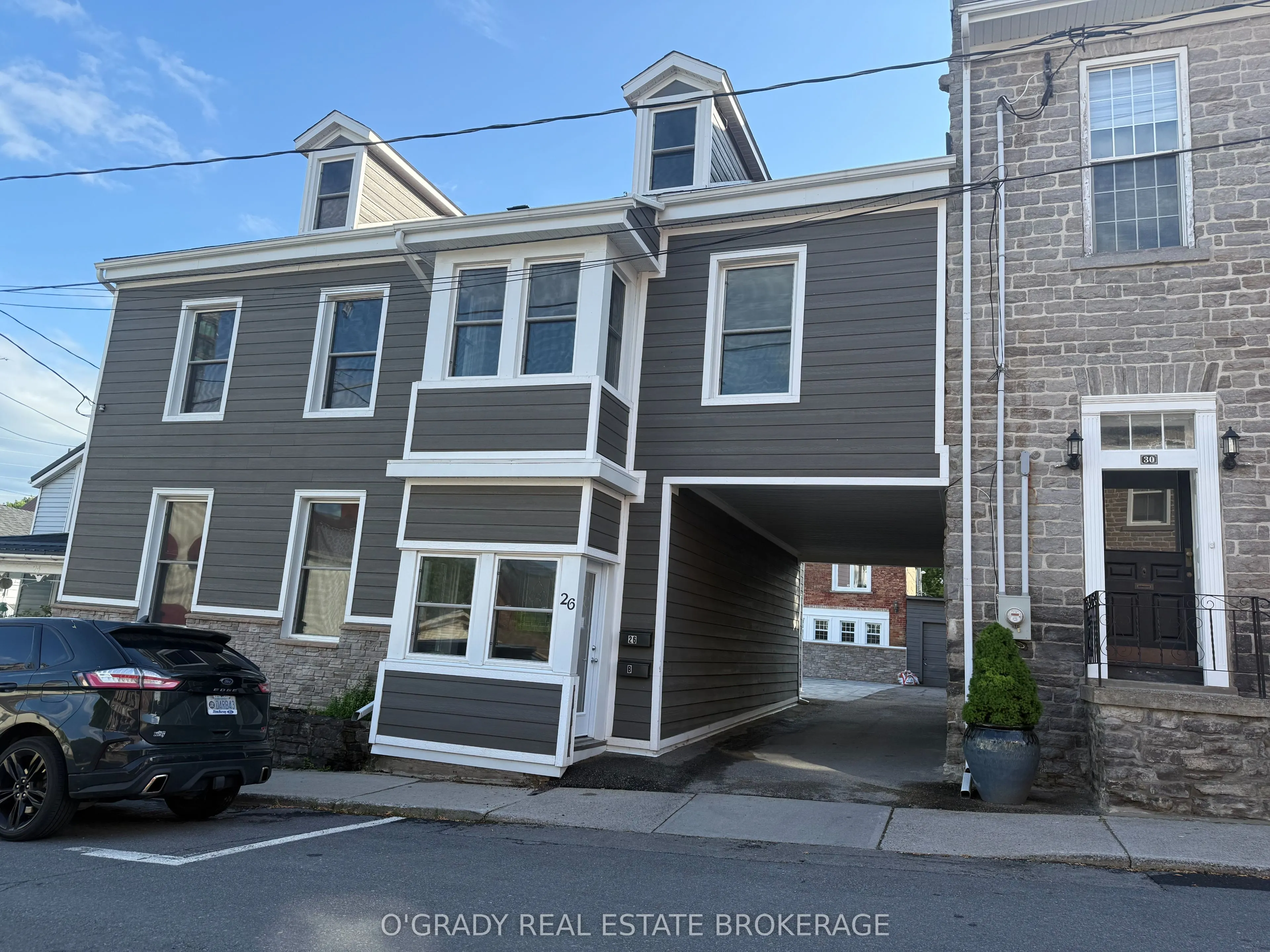 26 Apple Street