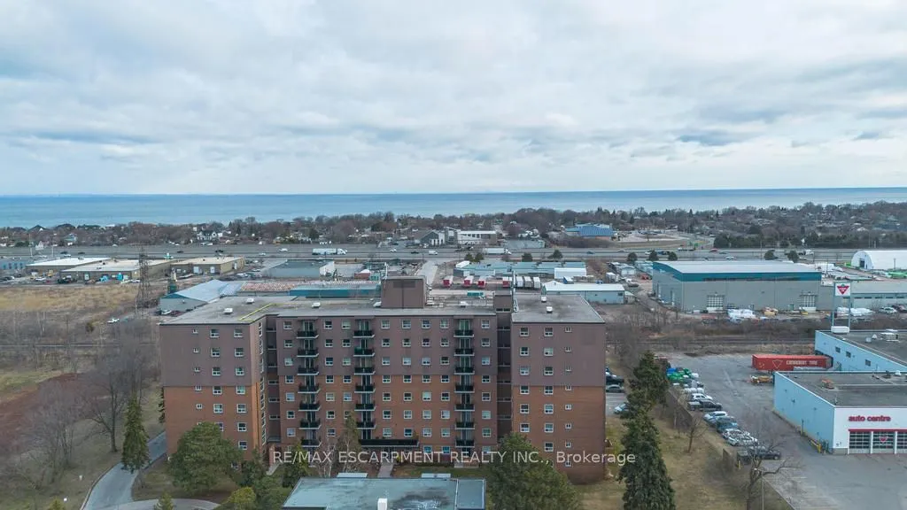70 Livingston Avenue, #2