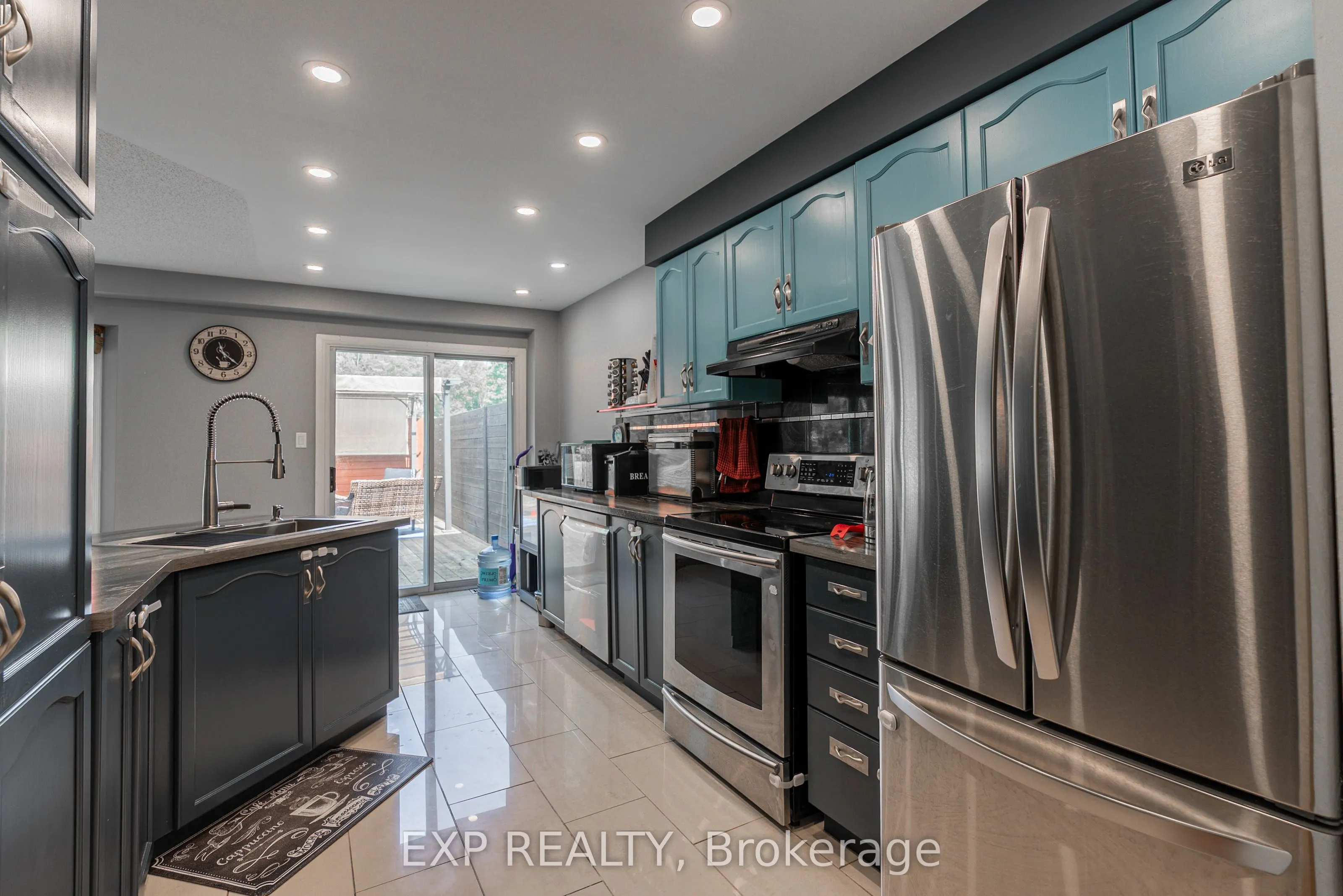 70 Jefferson Court W