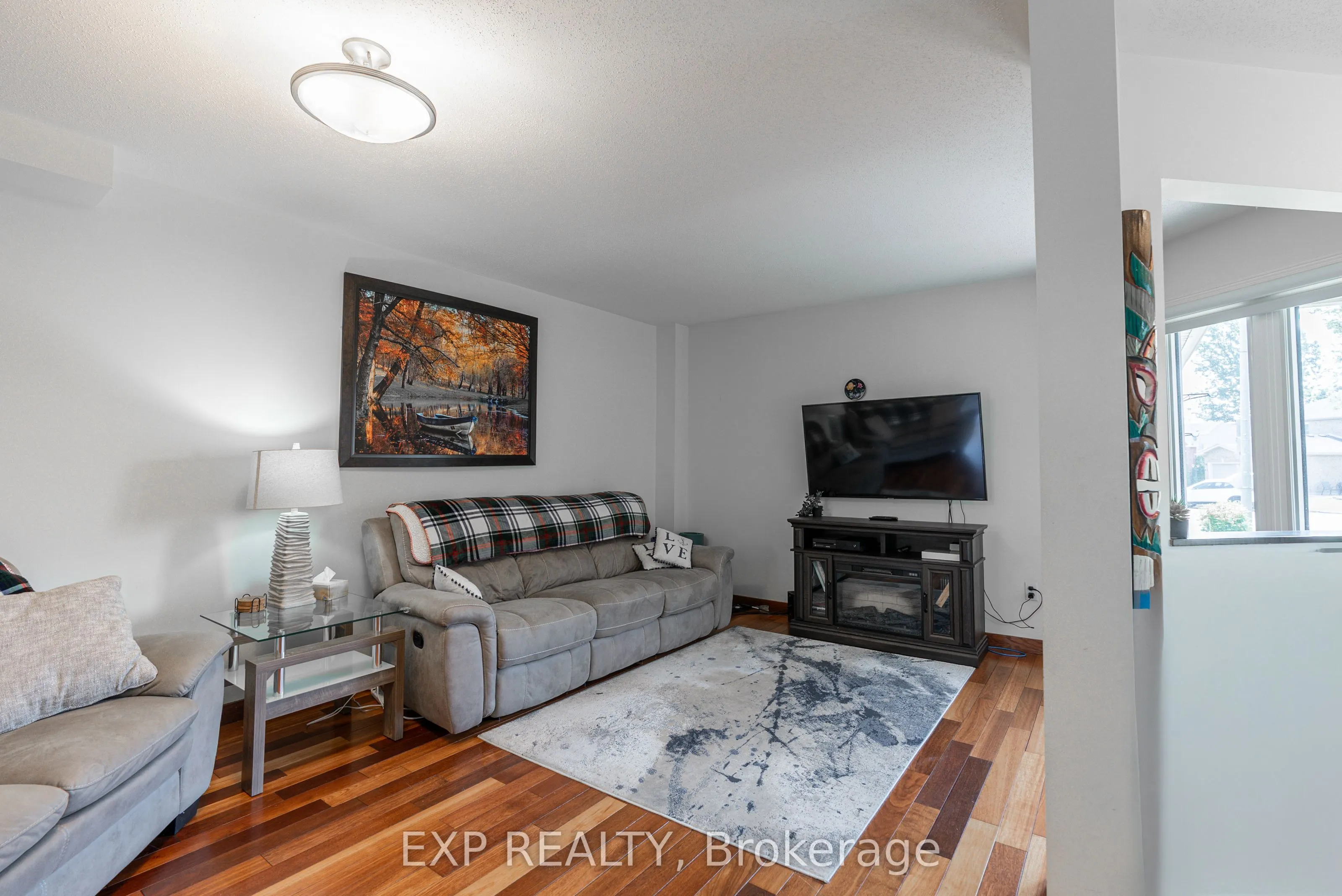 70 Jefferson Court W