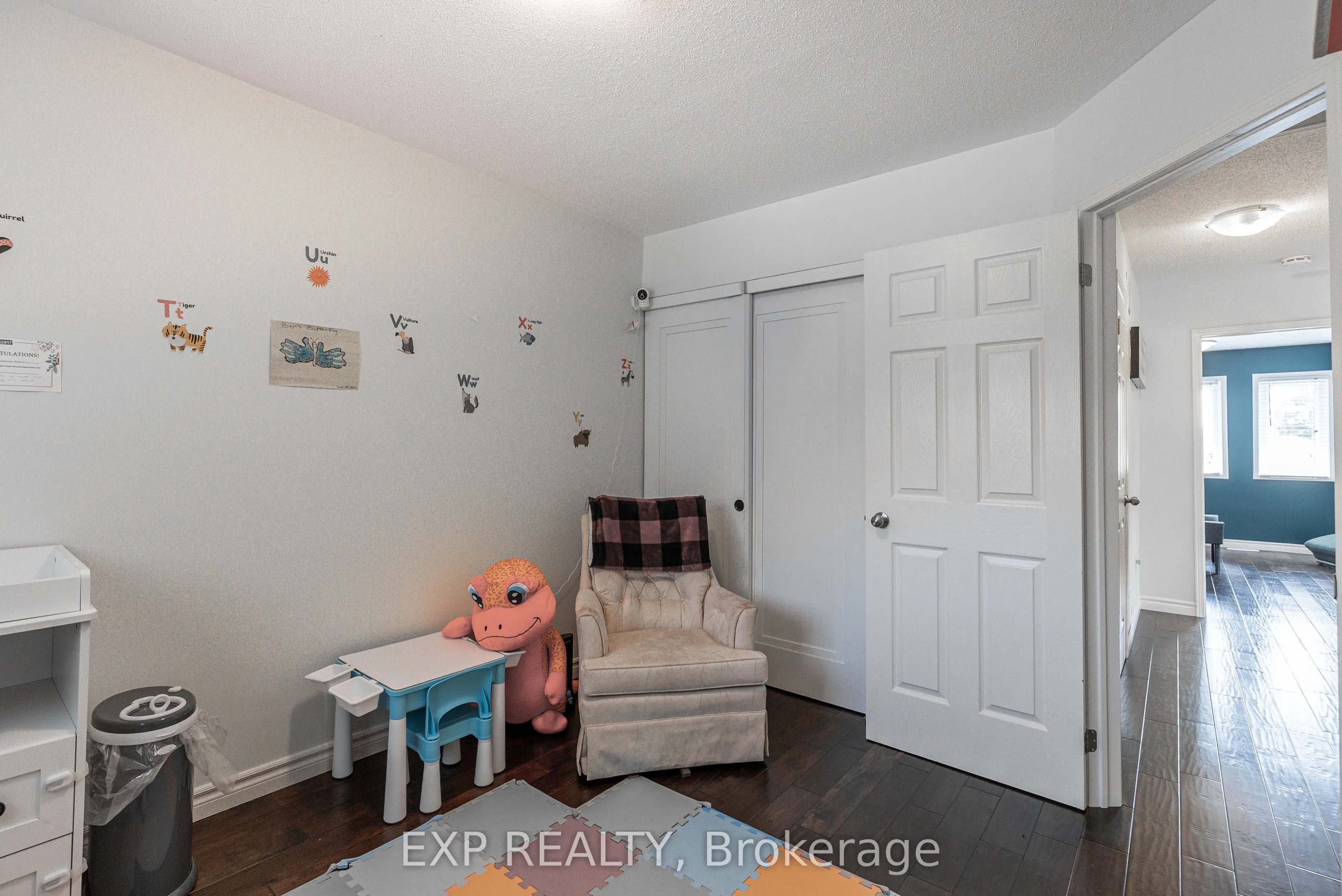 70 Jefferson Court W