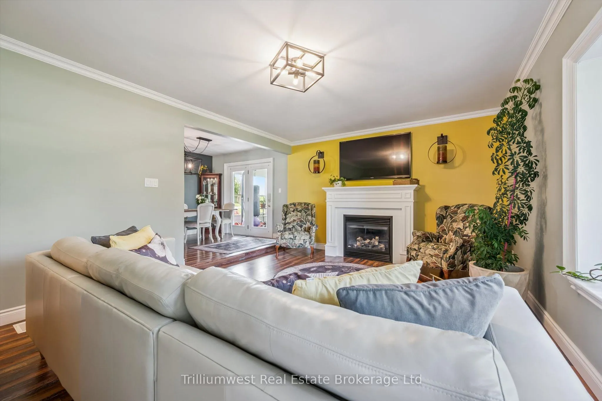 6911 Wellington Rd 34 Road