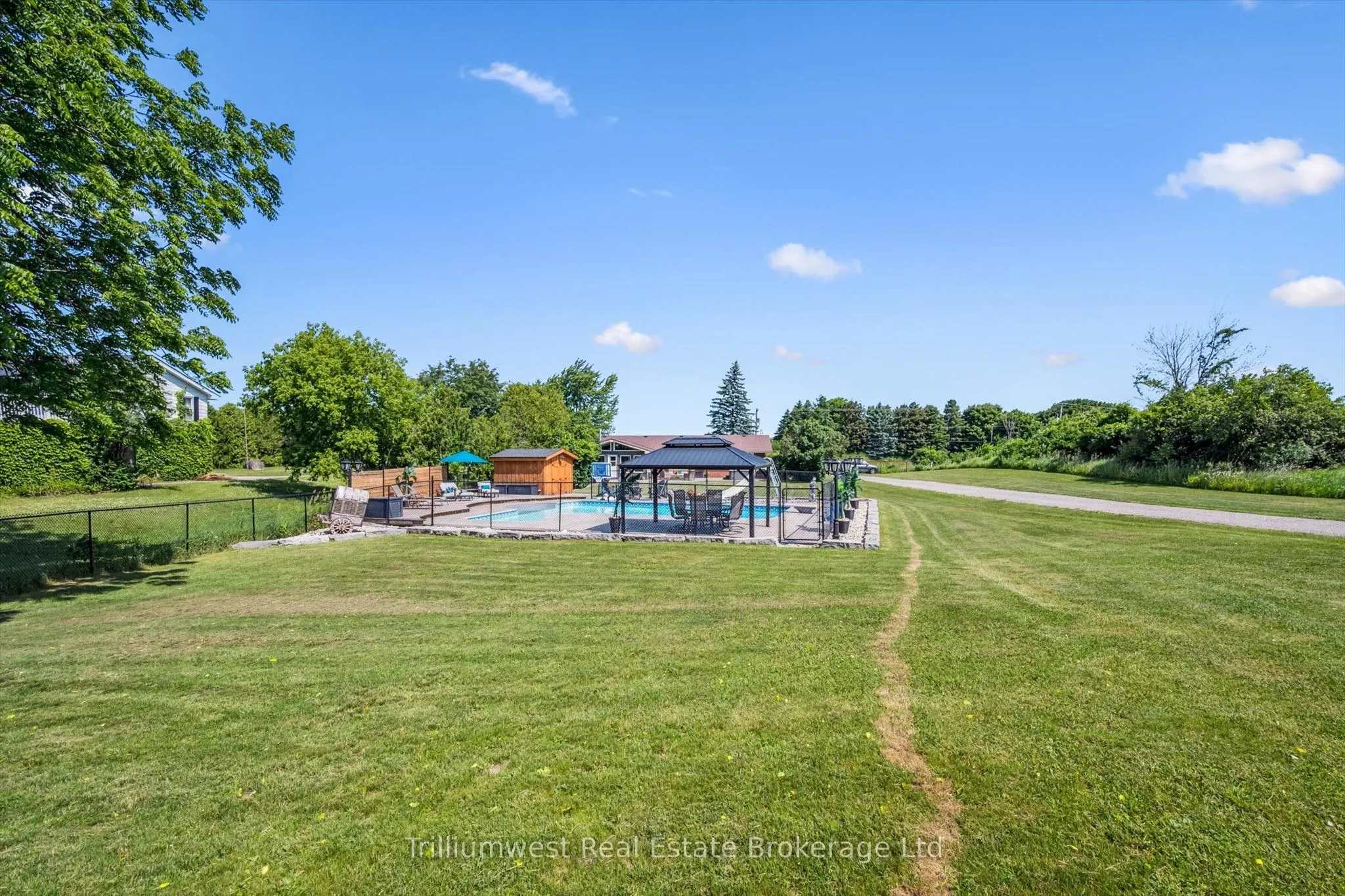 6911 Wellington Rd 34 Road