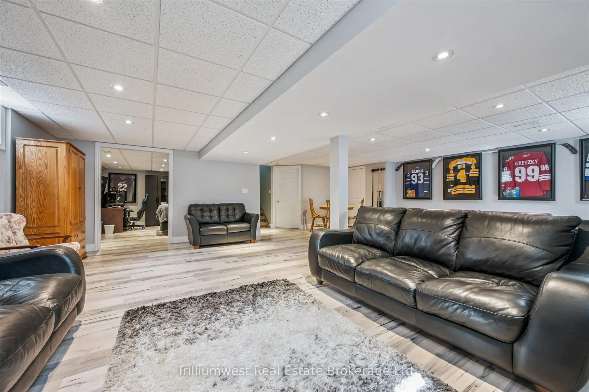 6911 Wellington Rd 34 Road