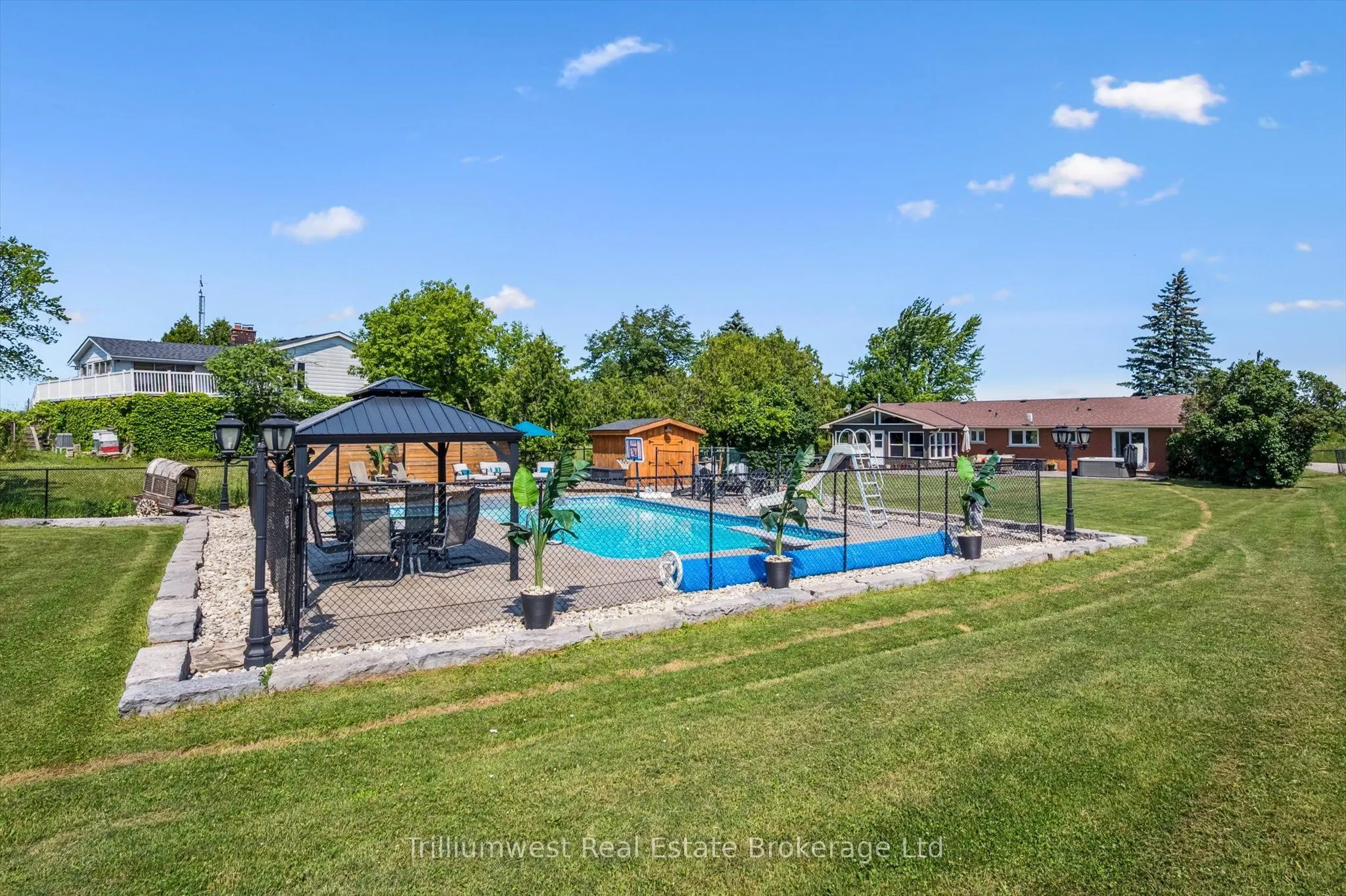 6911 Wellington Rd 34 Road