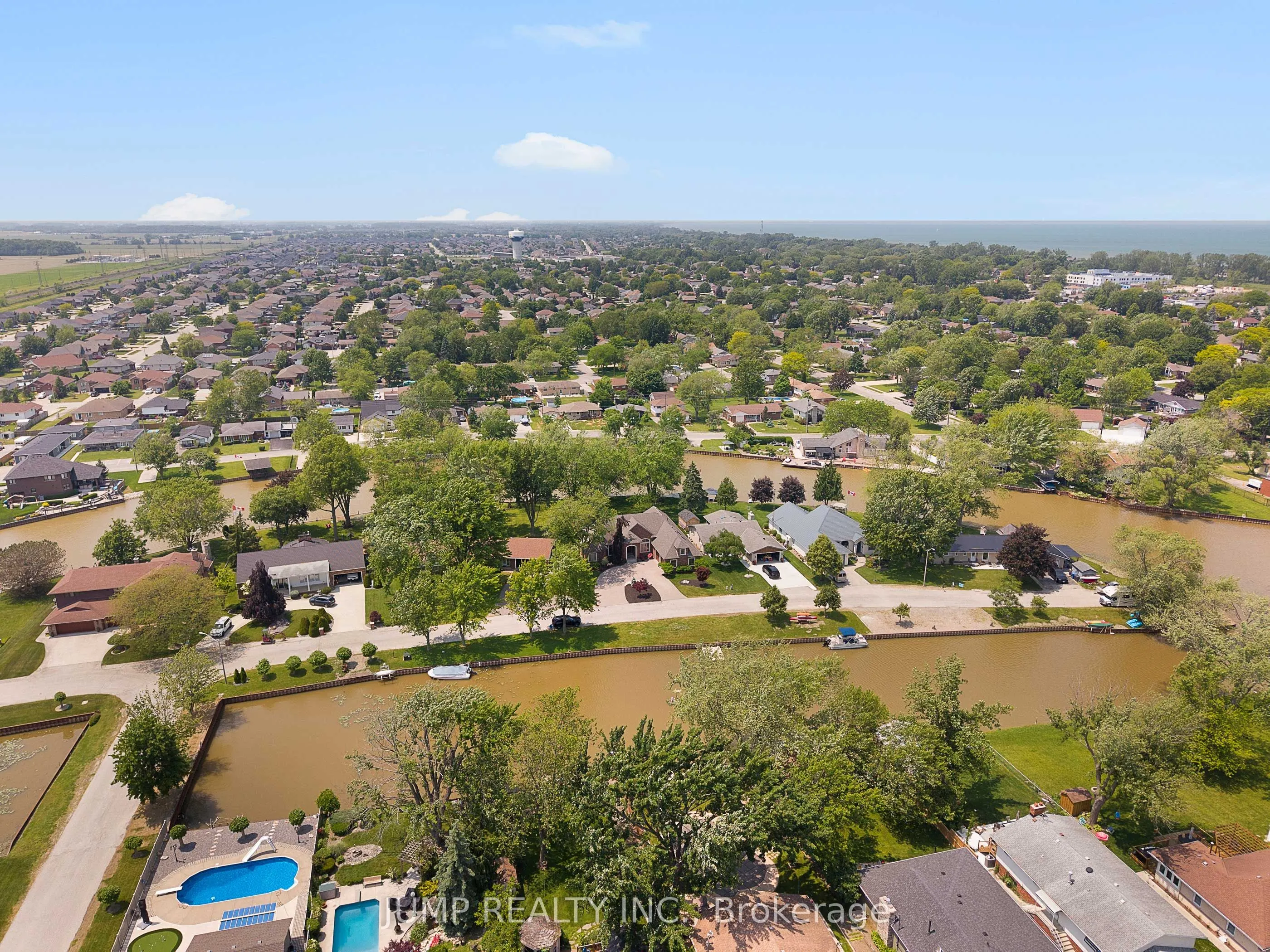 360 Andrew Crescent