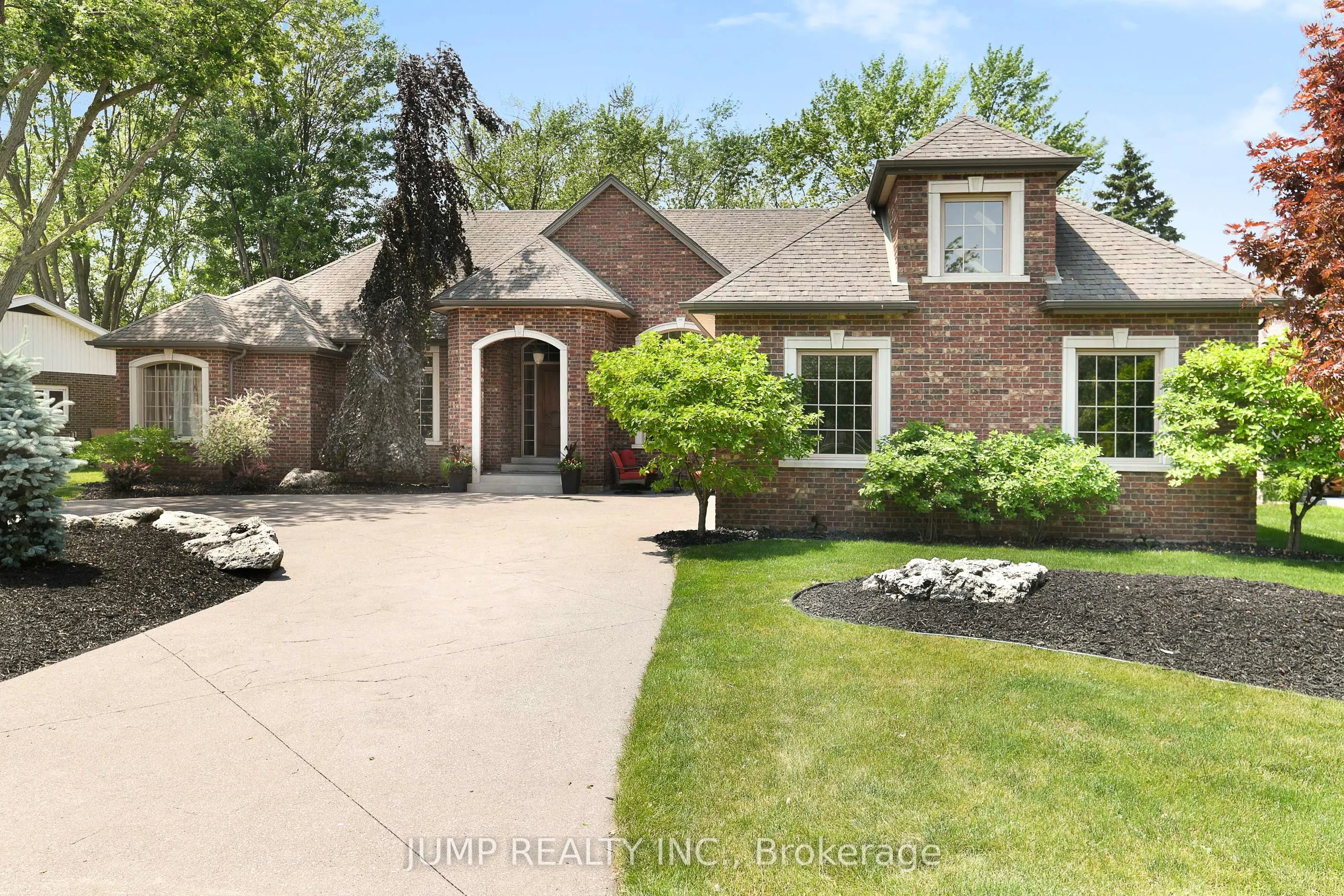 360 Andrew Crescent