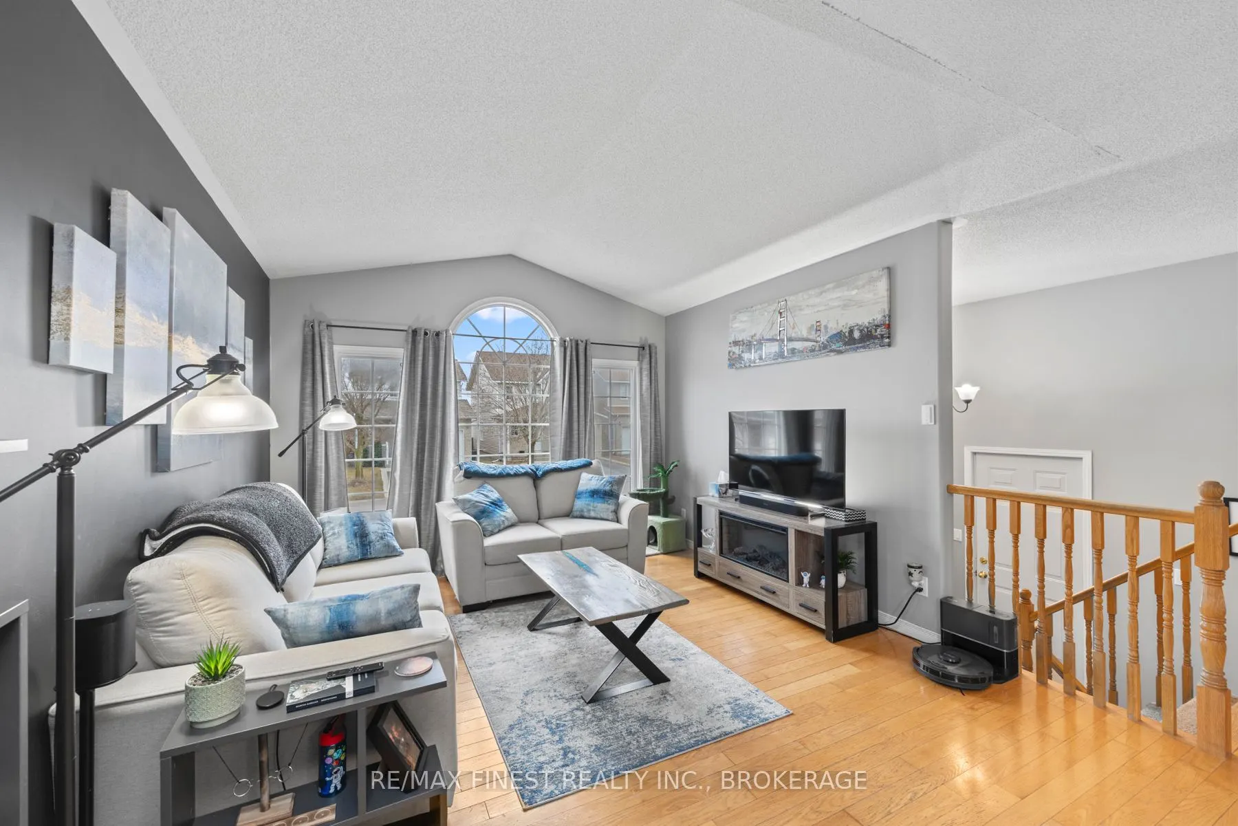 1001 Bluffwood Avenue