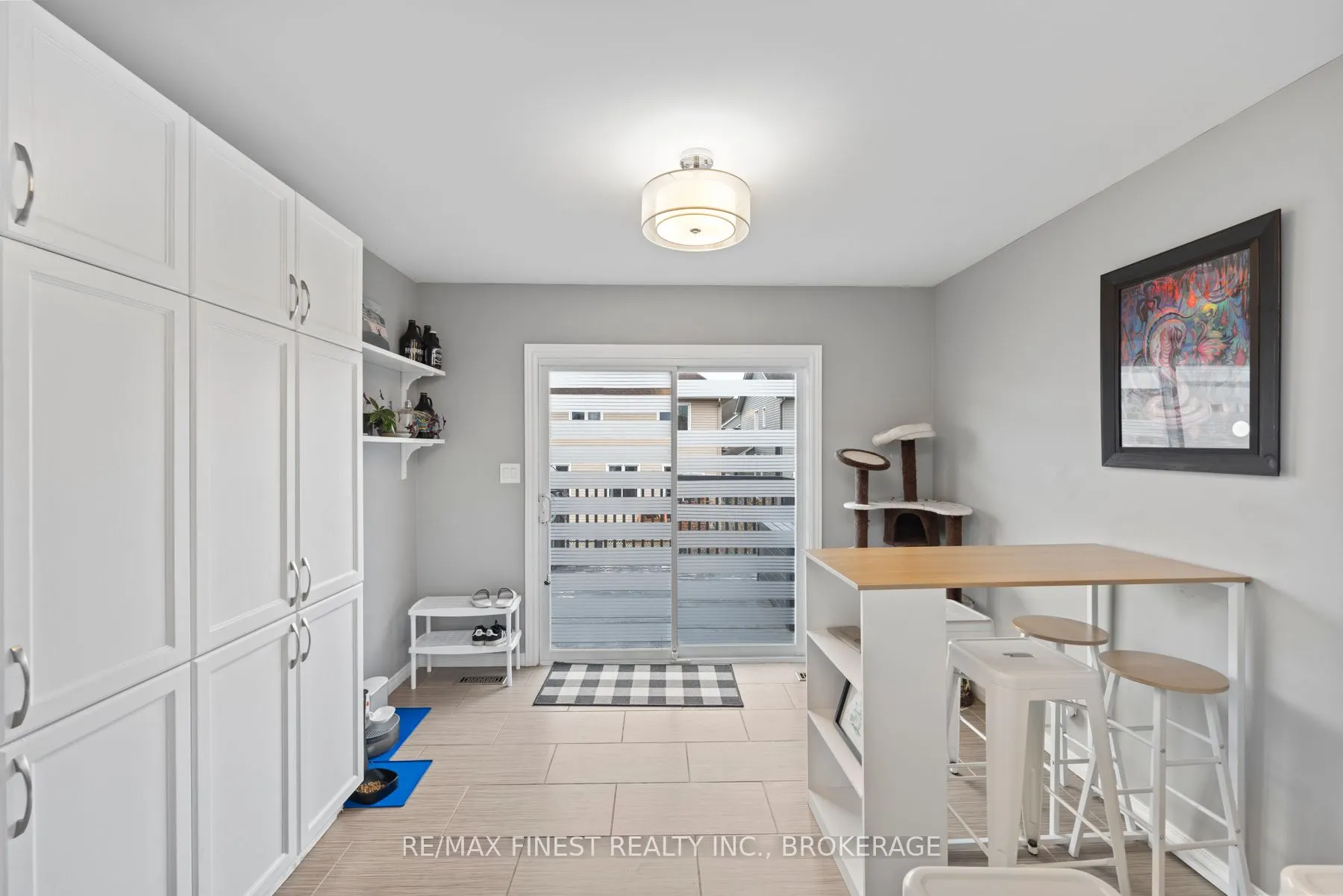 1001 Bluffwood Avenue