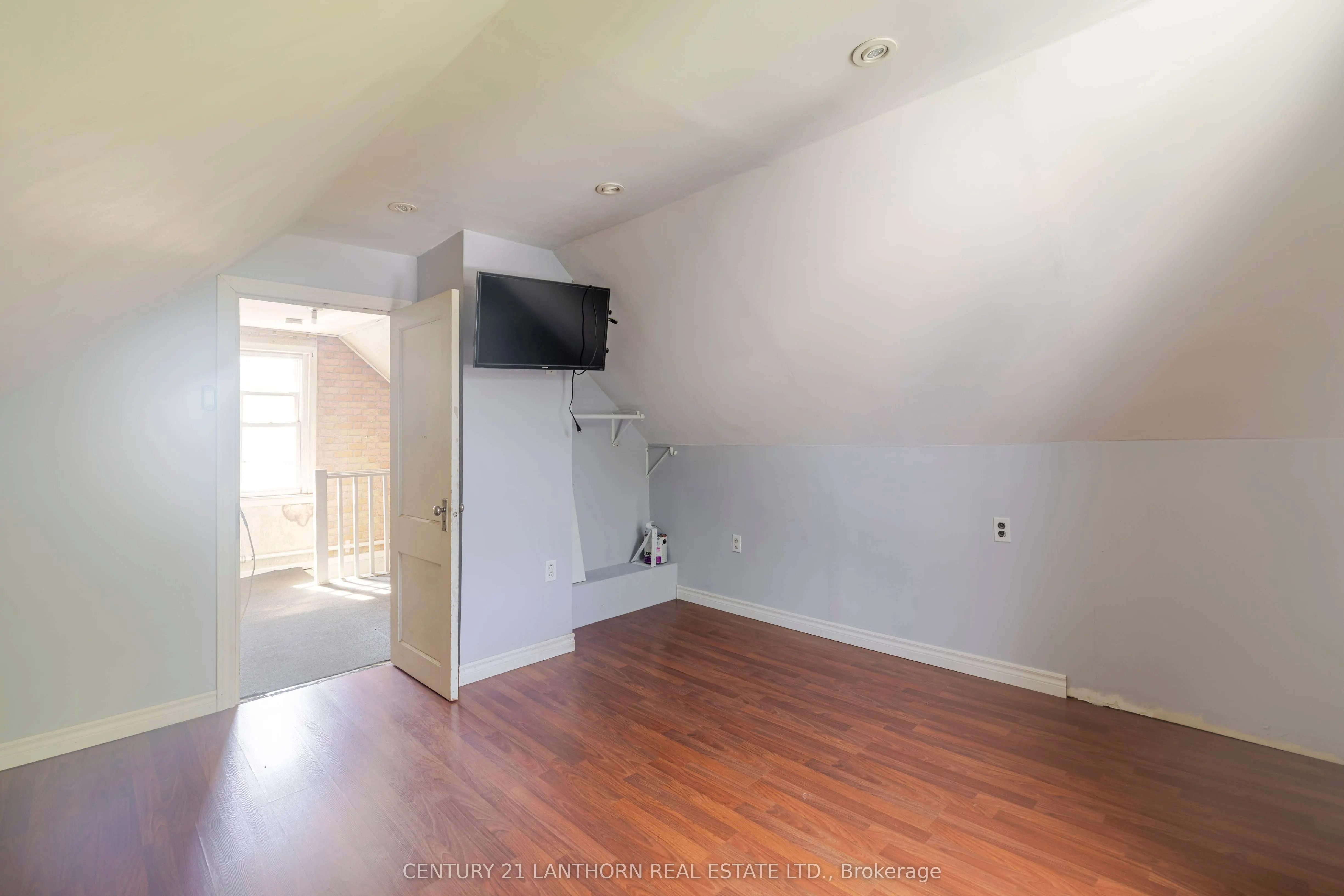 58 Kidd Avenue