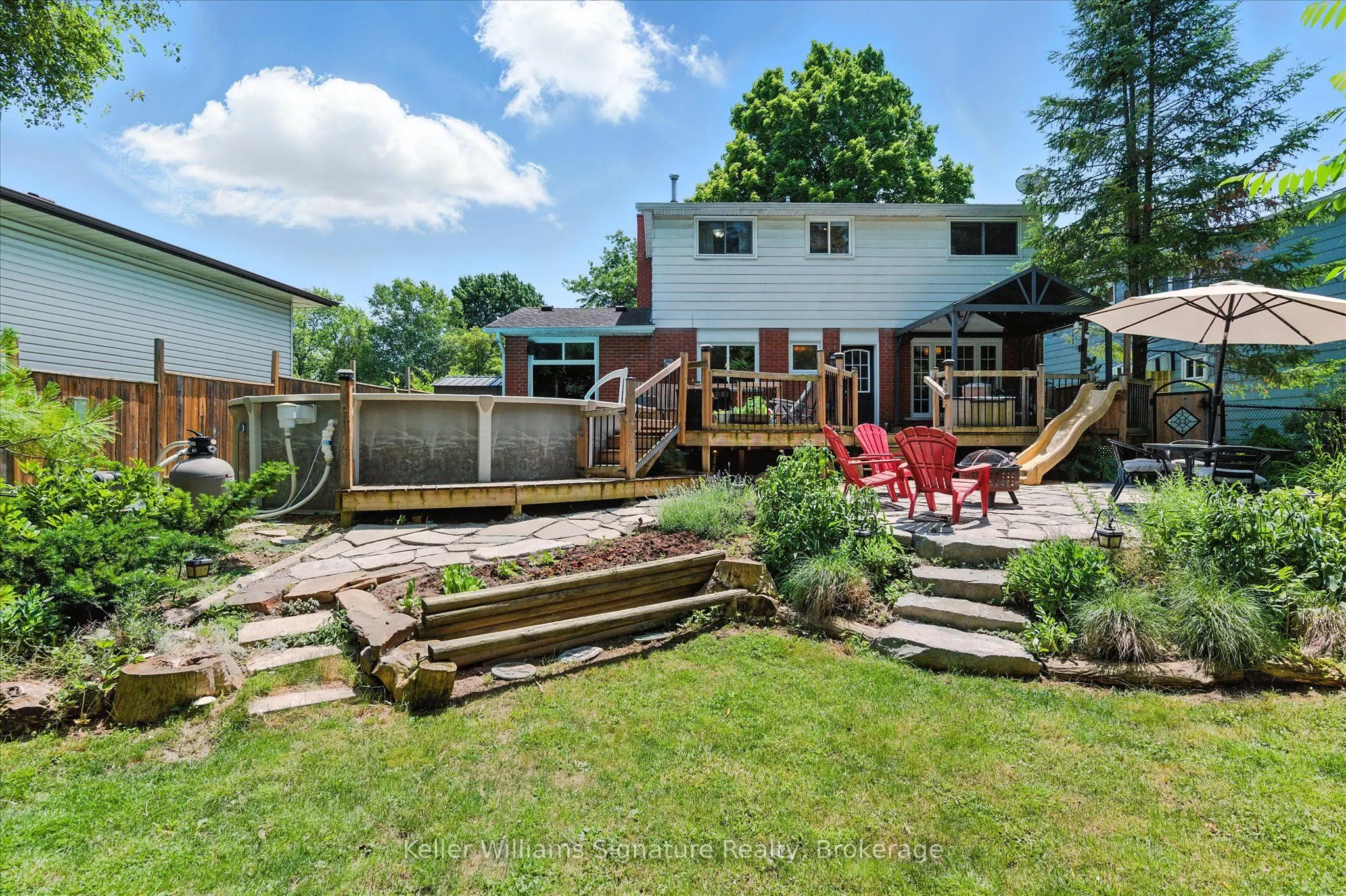 18 Moonglow Place