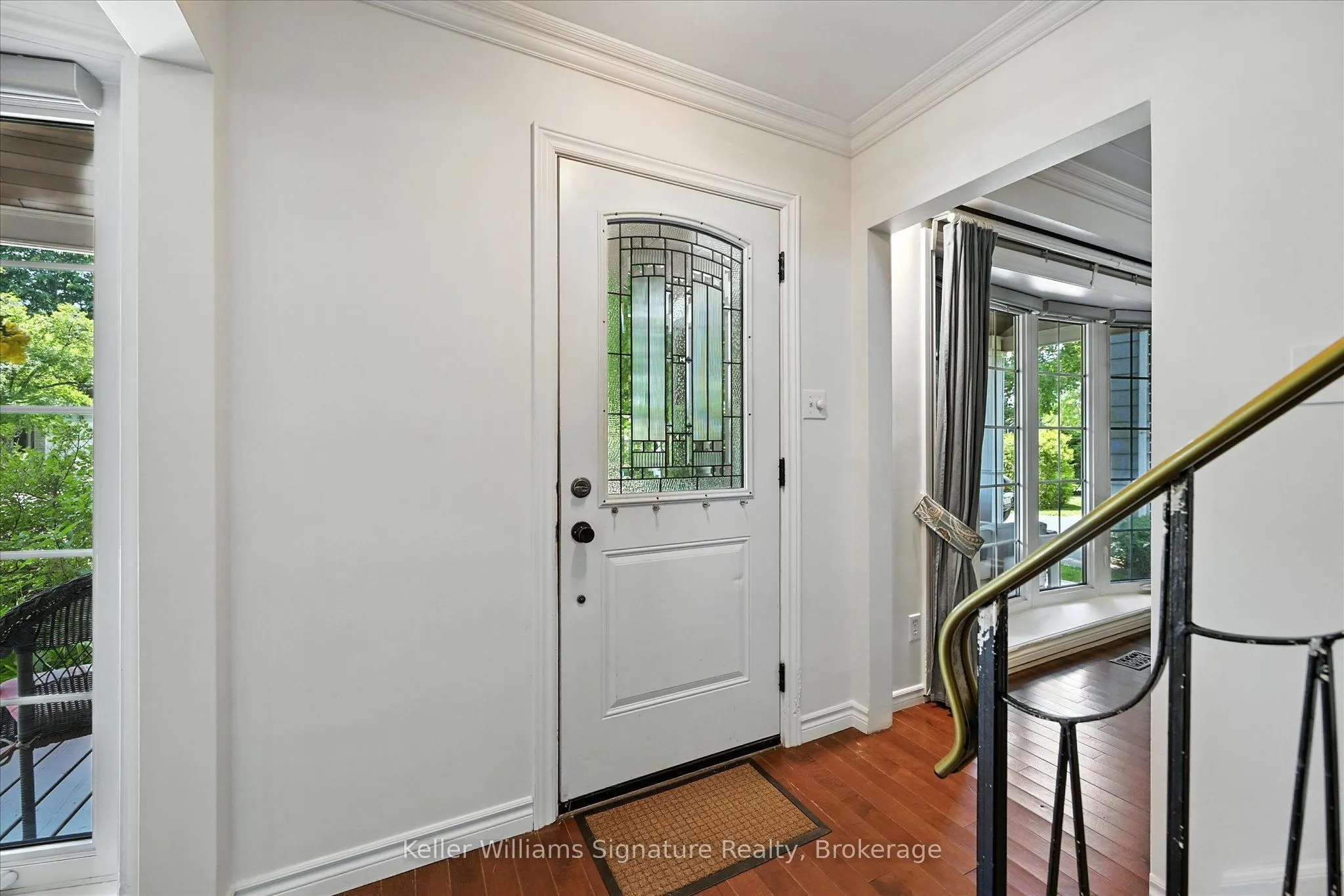 18 Moonglow Place