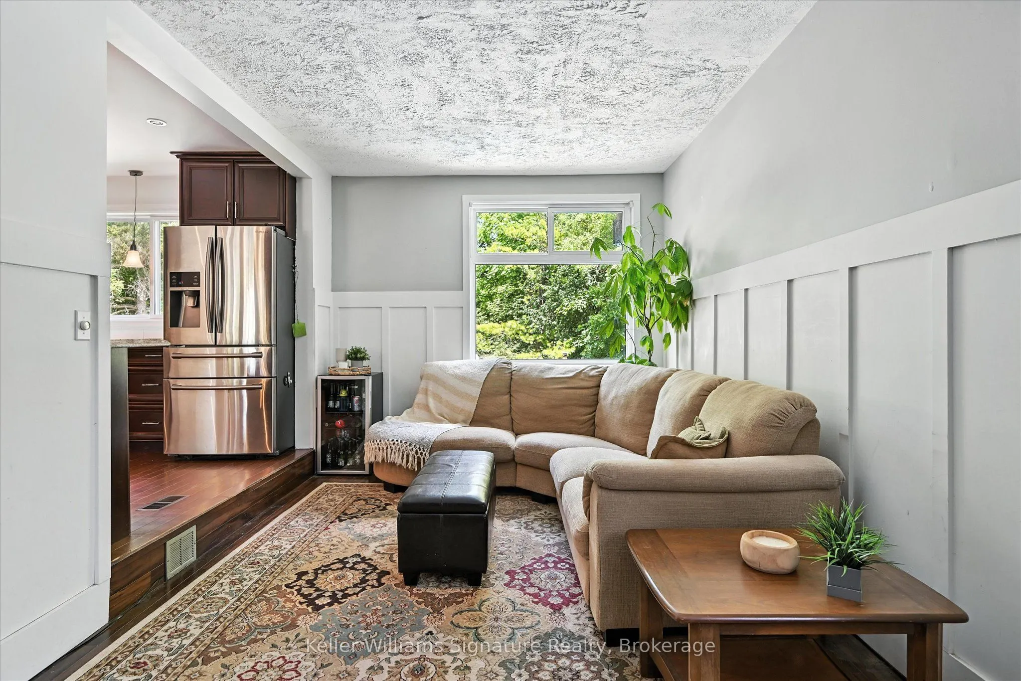 18 Moonglow Place