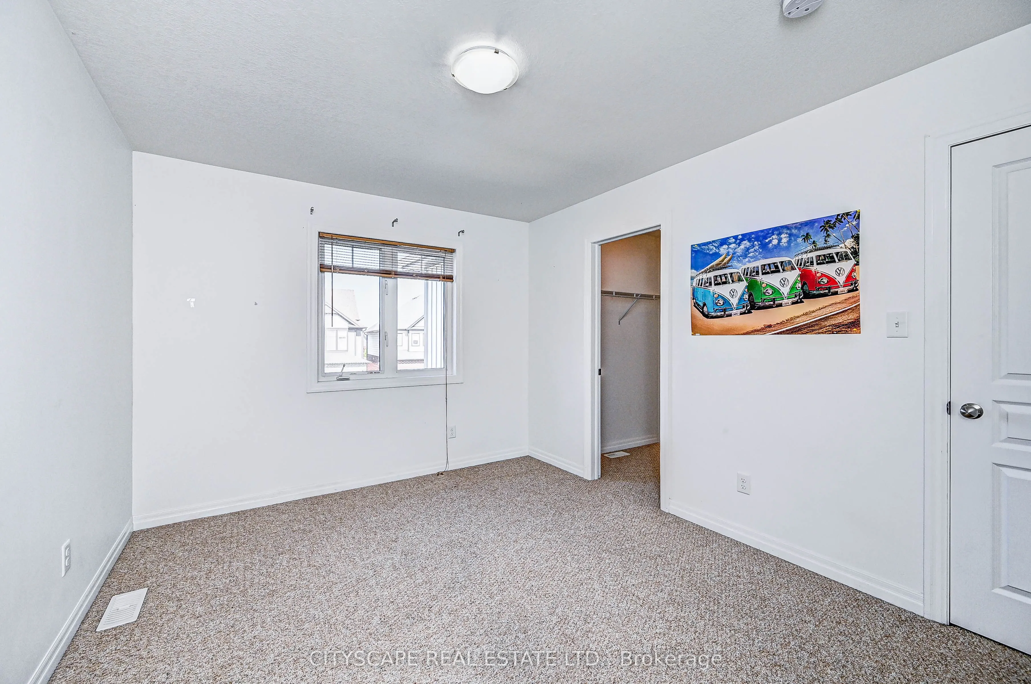 6 Castlebay Street