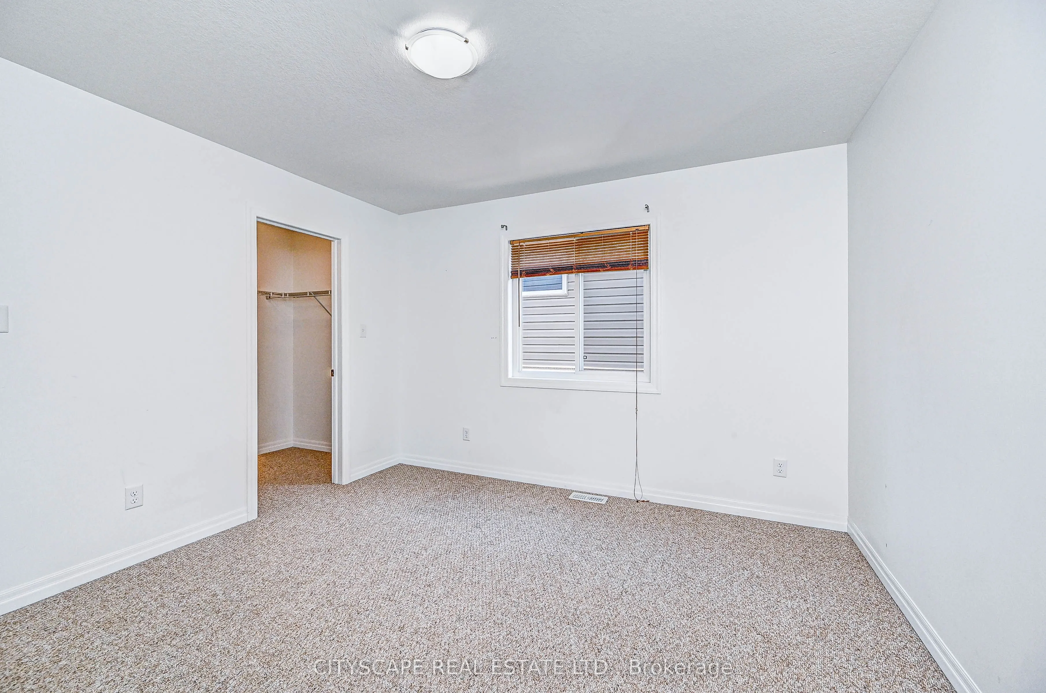 6 Castlebay Street