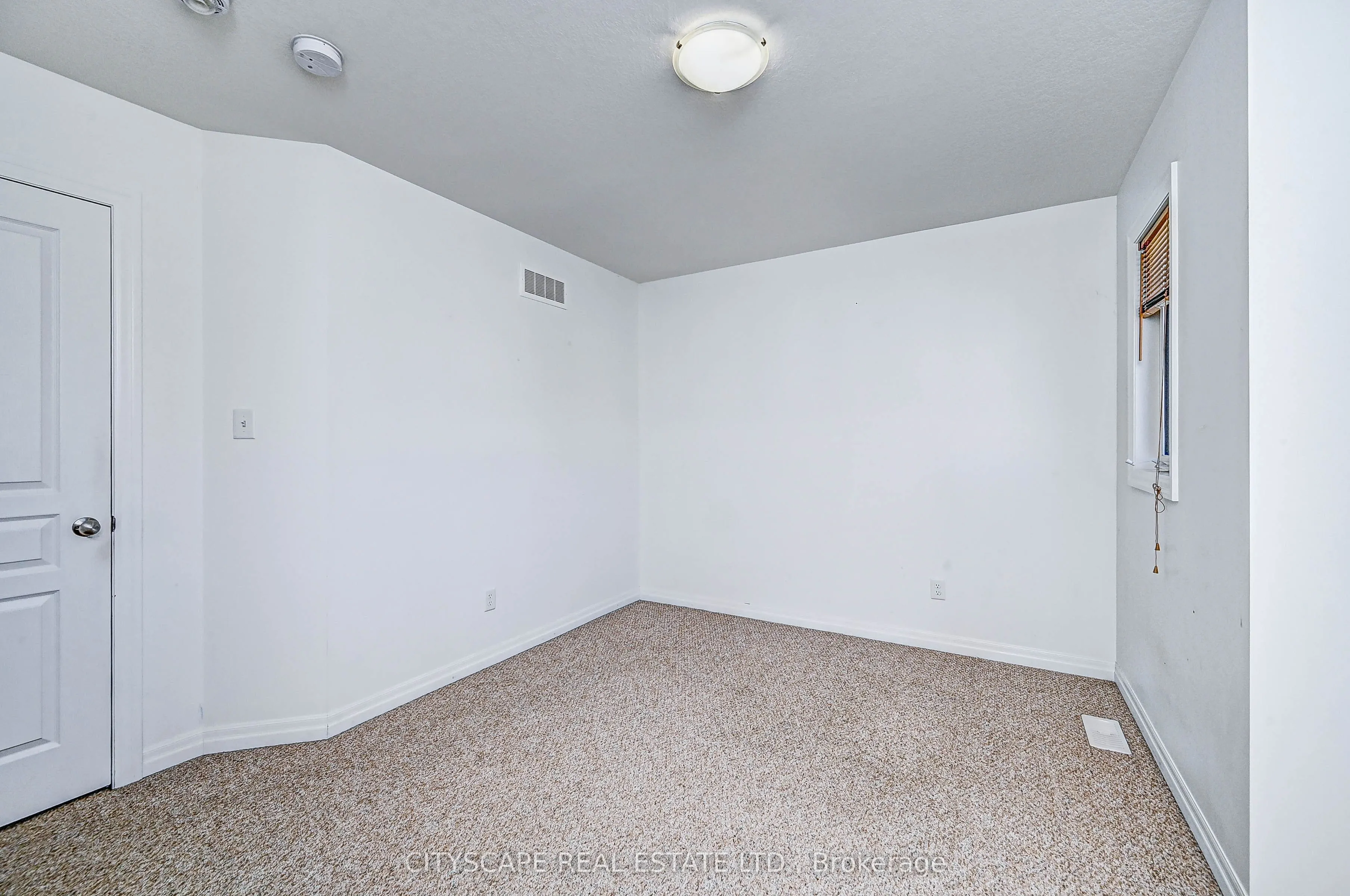 6 Castlebay Street
