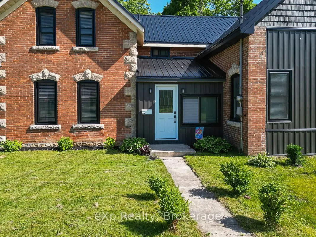 594 10th A Street W