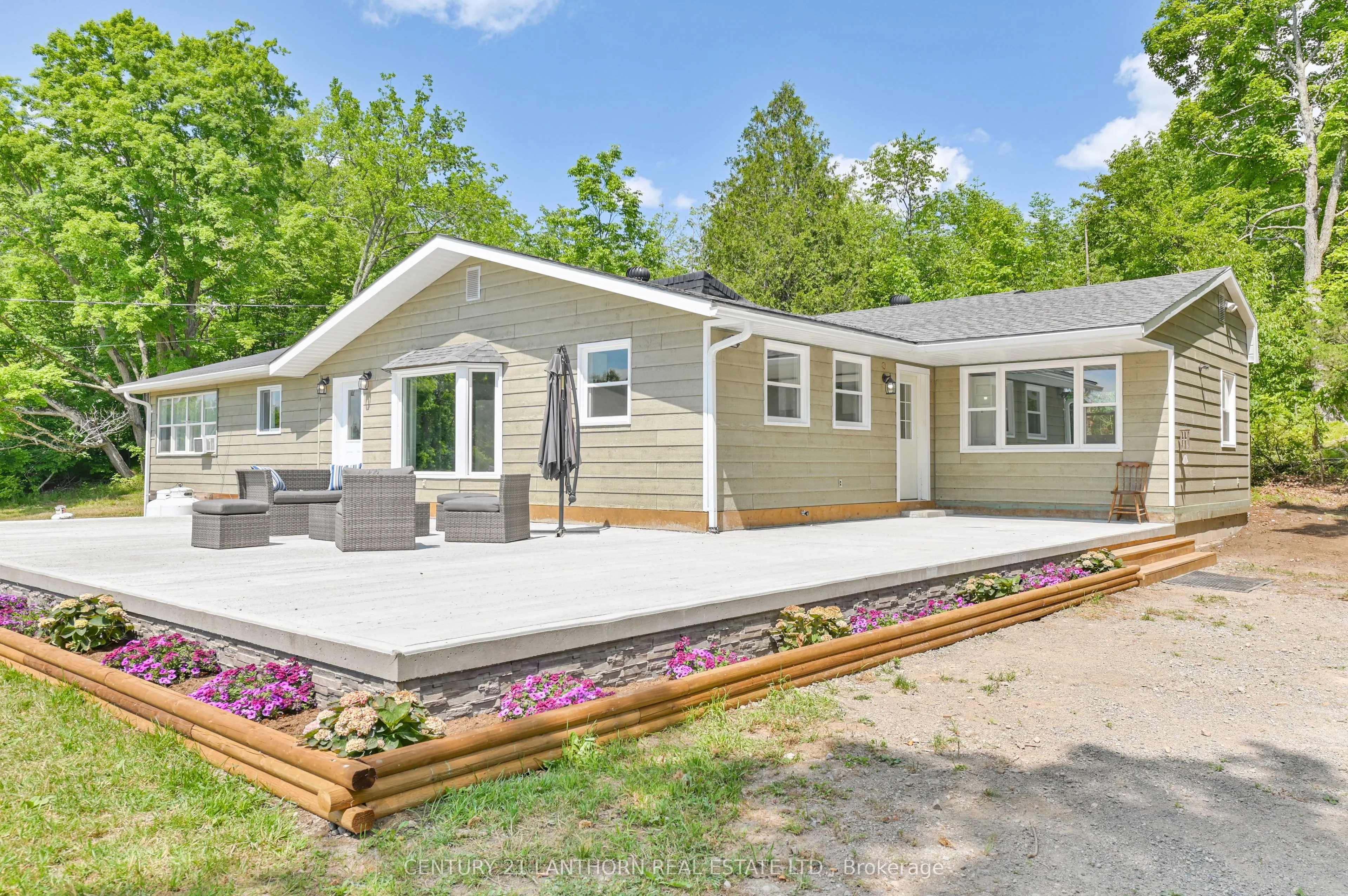 932 Hunt Club Road