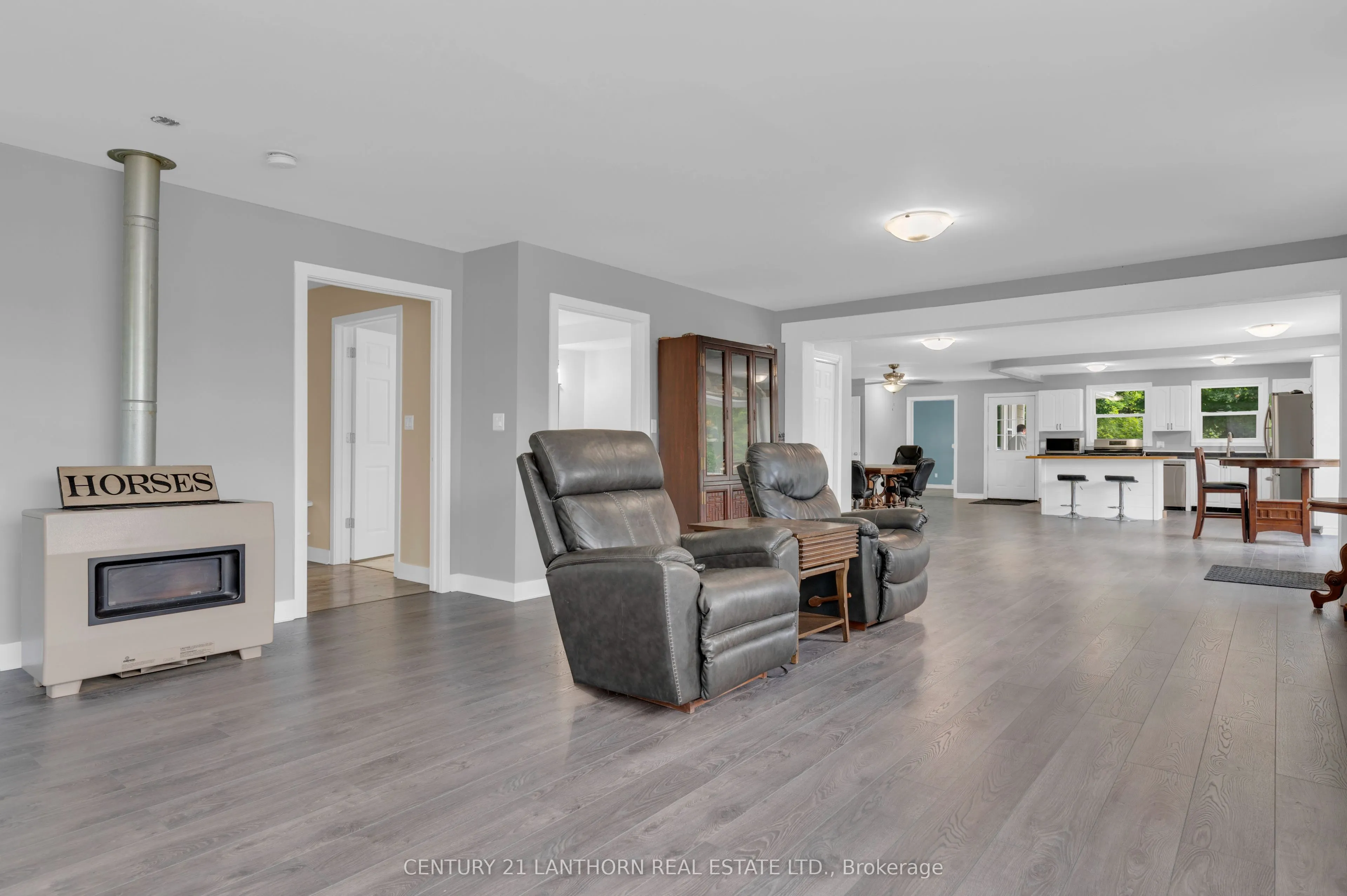 932 Hunt Club Road
