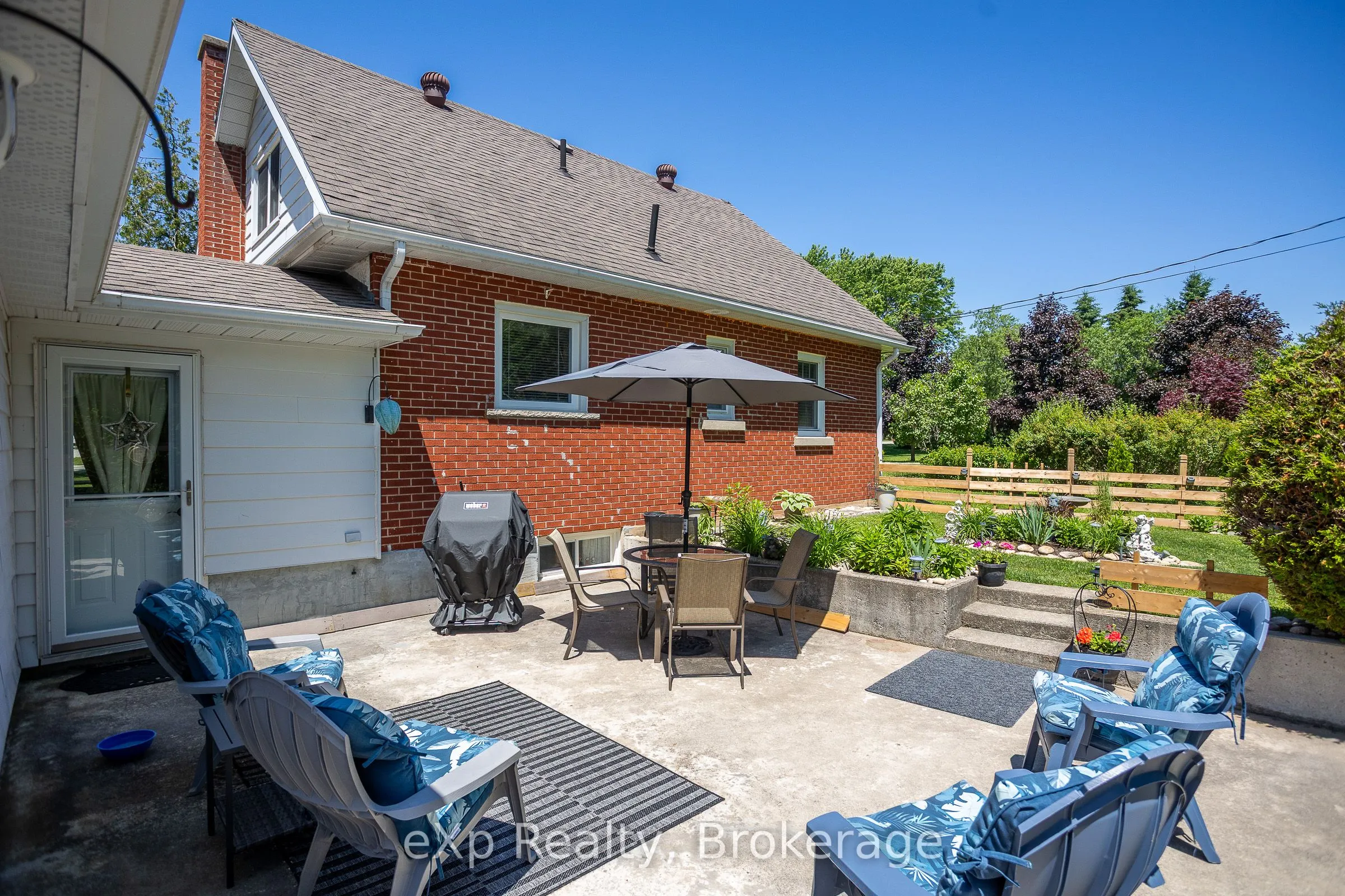 318827 Grey Road 1