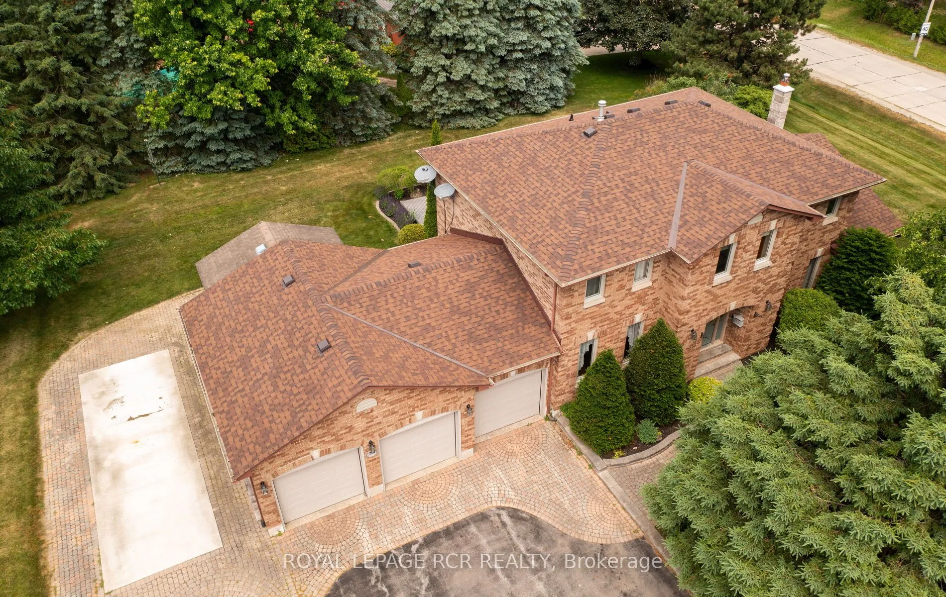 24 Old Oak Lane