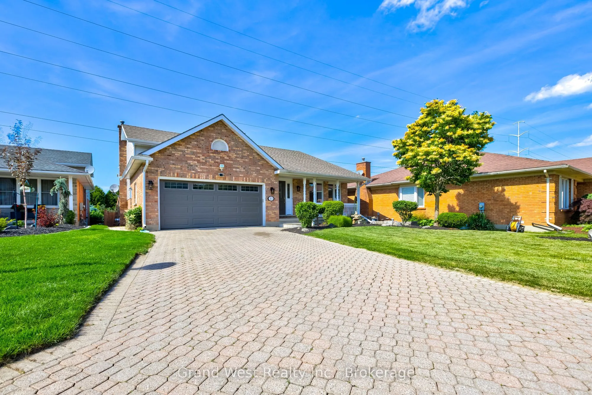10 GLEN ABBEY Court
