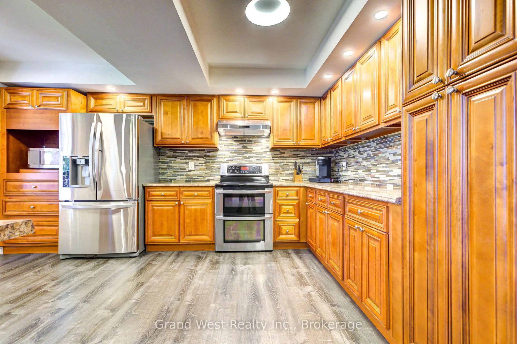 10 GLEN ABBEY Court