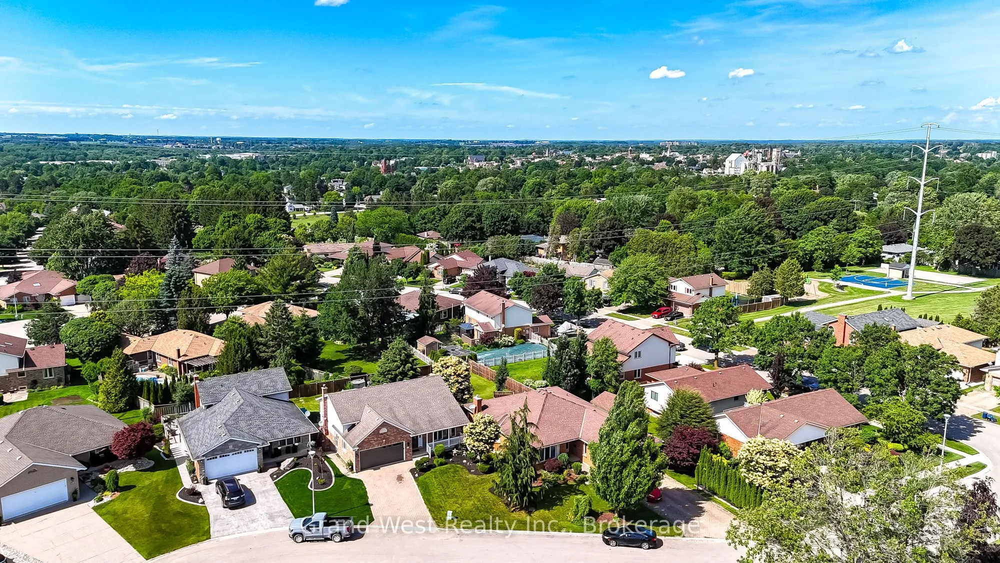 10 GLEN ABBEY Court