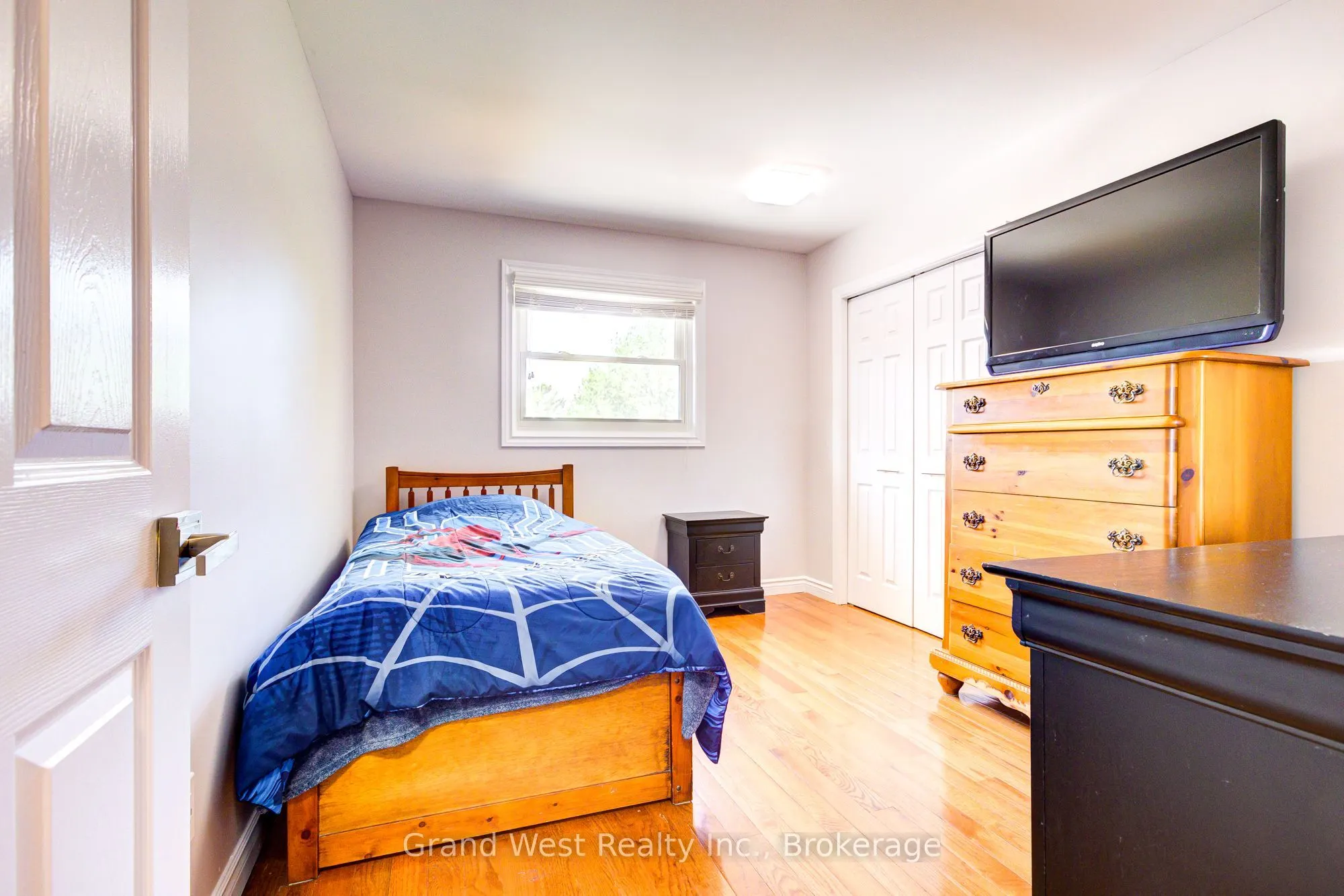 10 GLEN ABBEY Court