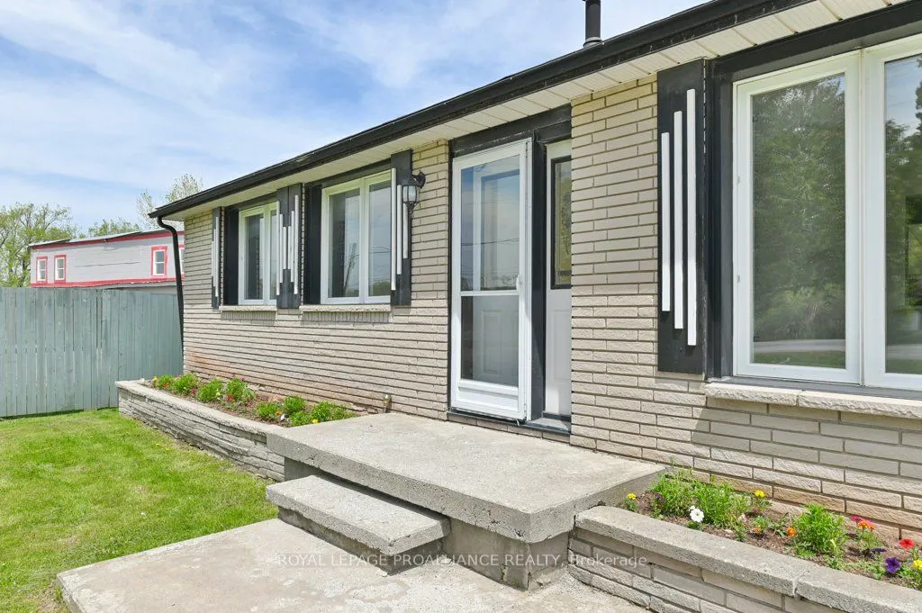 22227 Loyalist Parkway