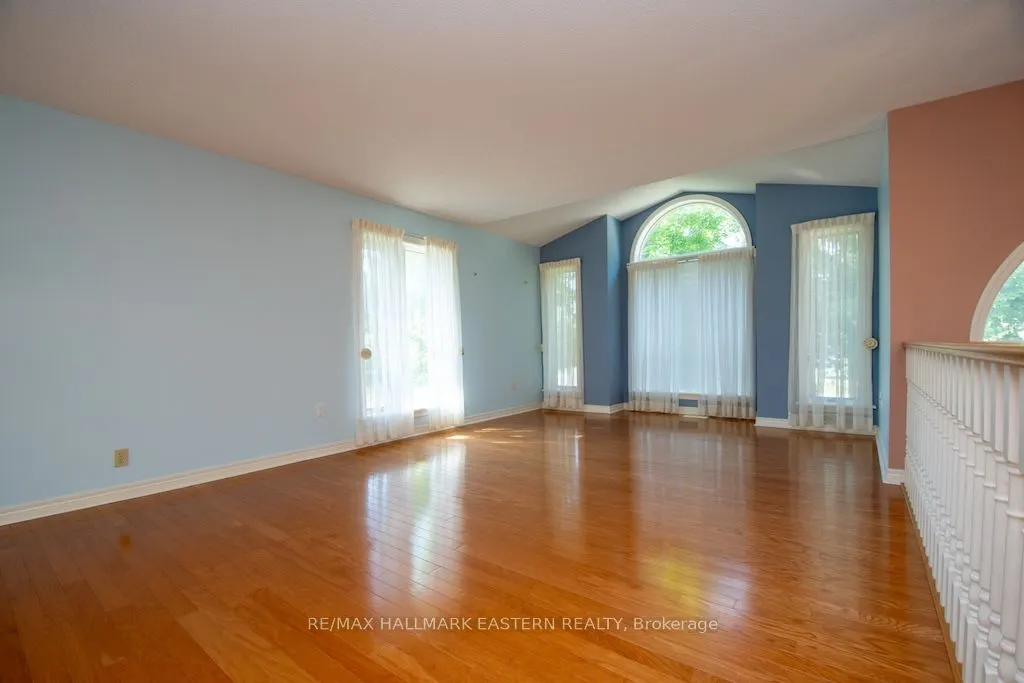2 Huntingwood Crescent