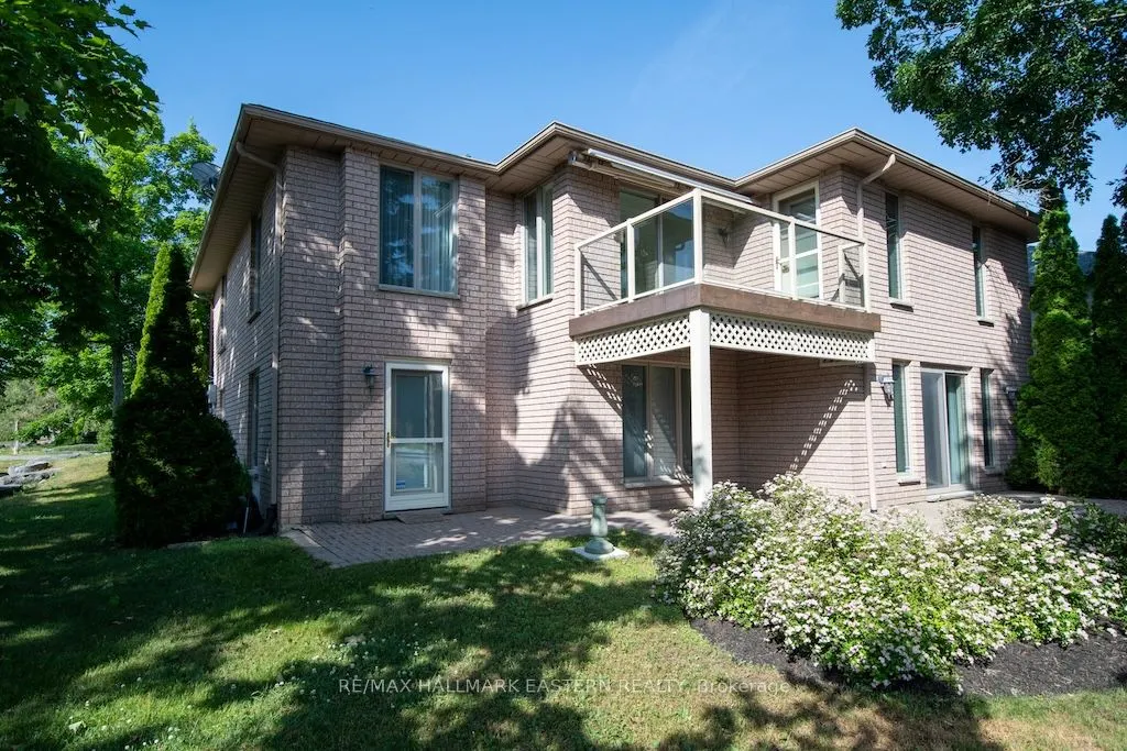 2 Huntingwood Crescent