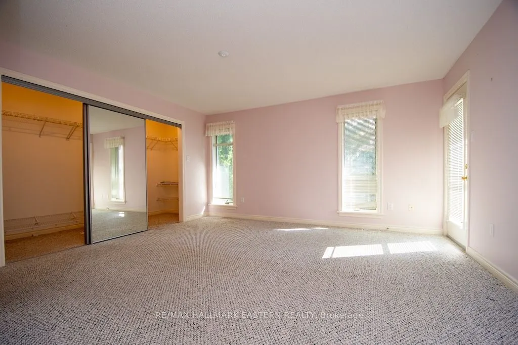 2 Huntingwood Crescent