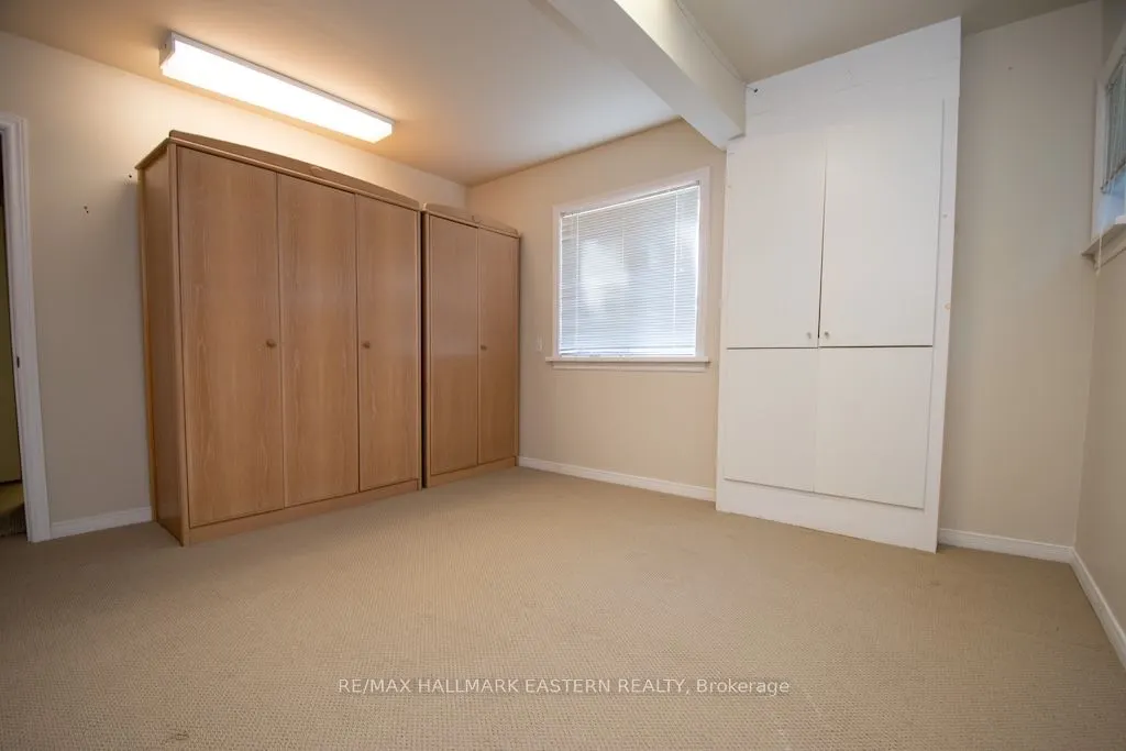 2 Huntingwood Crescent