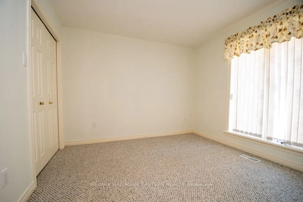 2 Huntingwood Crescent