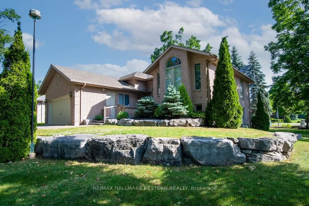 2 Huntingwood Crescent