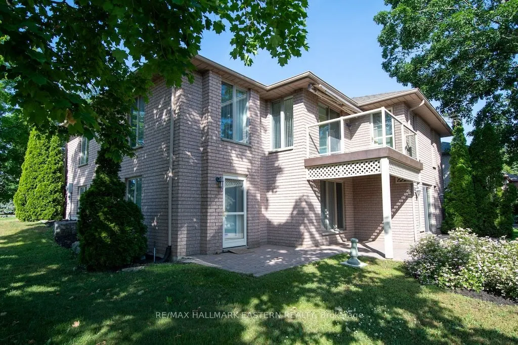 2 Huntingwood Crescent