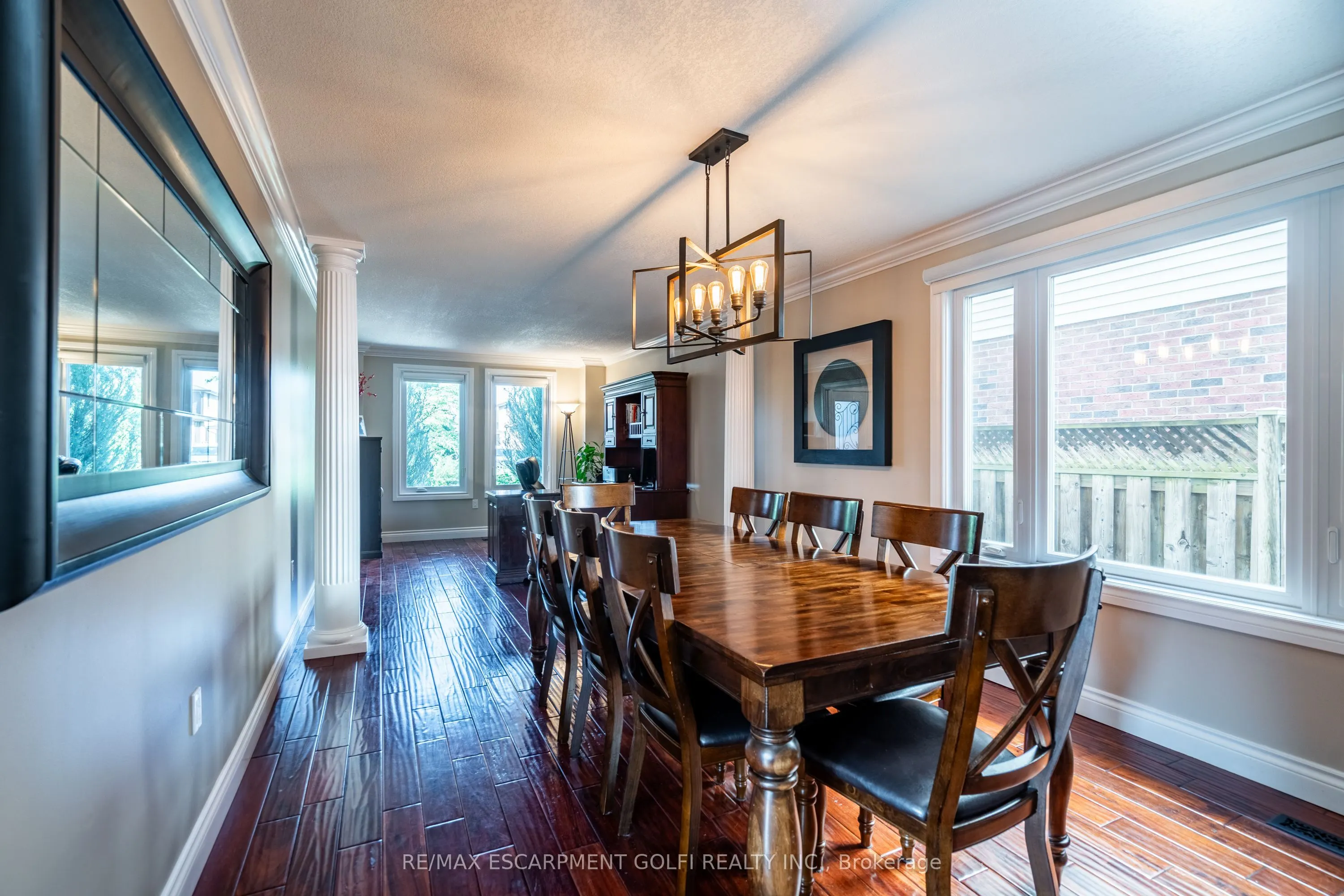 41 Hearthside Crescent